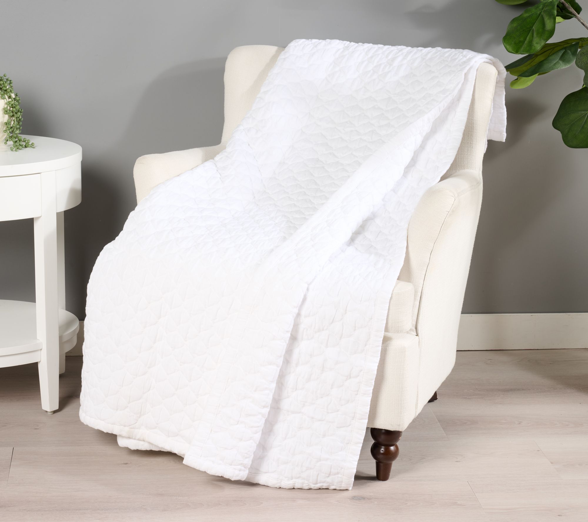 "As Is" Northern Nights 60x80 Oversized Marshmallow Quilted Throw