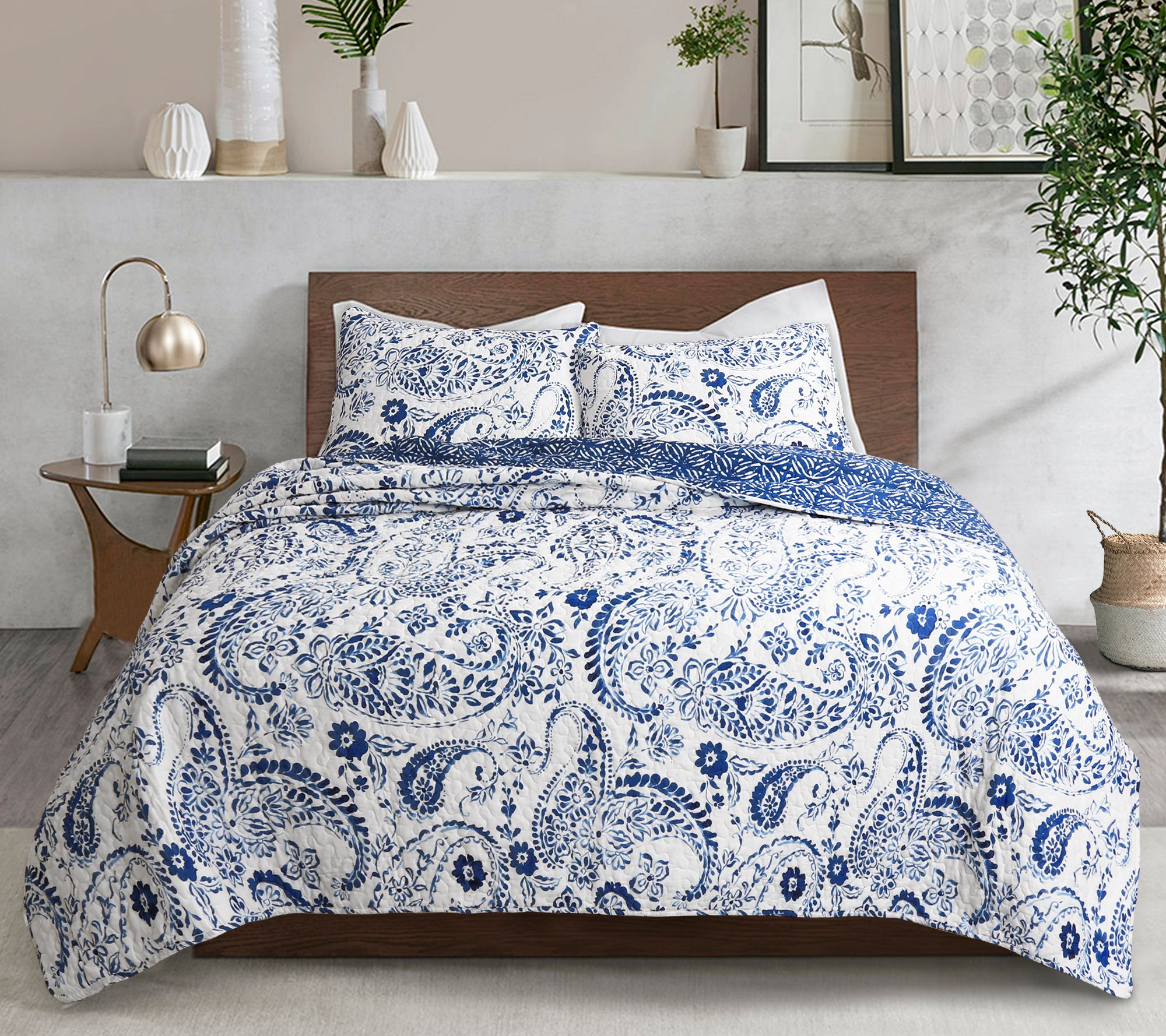 Erindale 3Piece King Quilt Set by Lush Decor