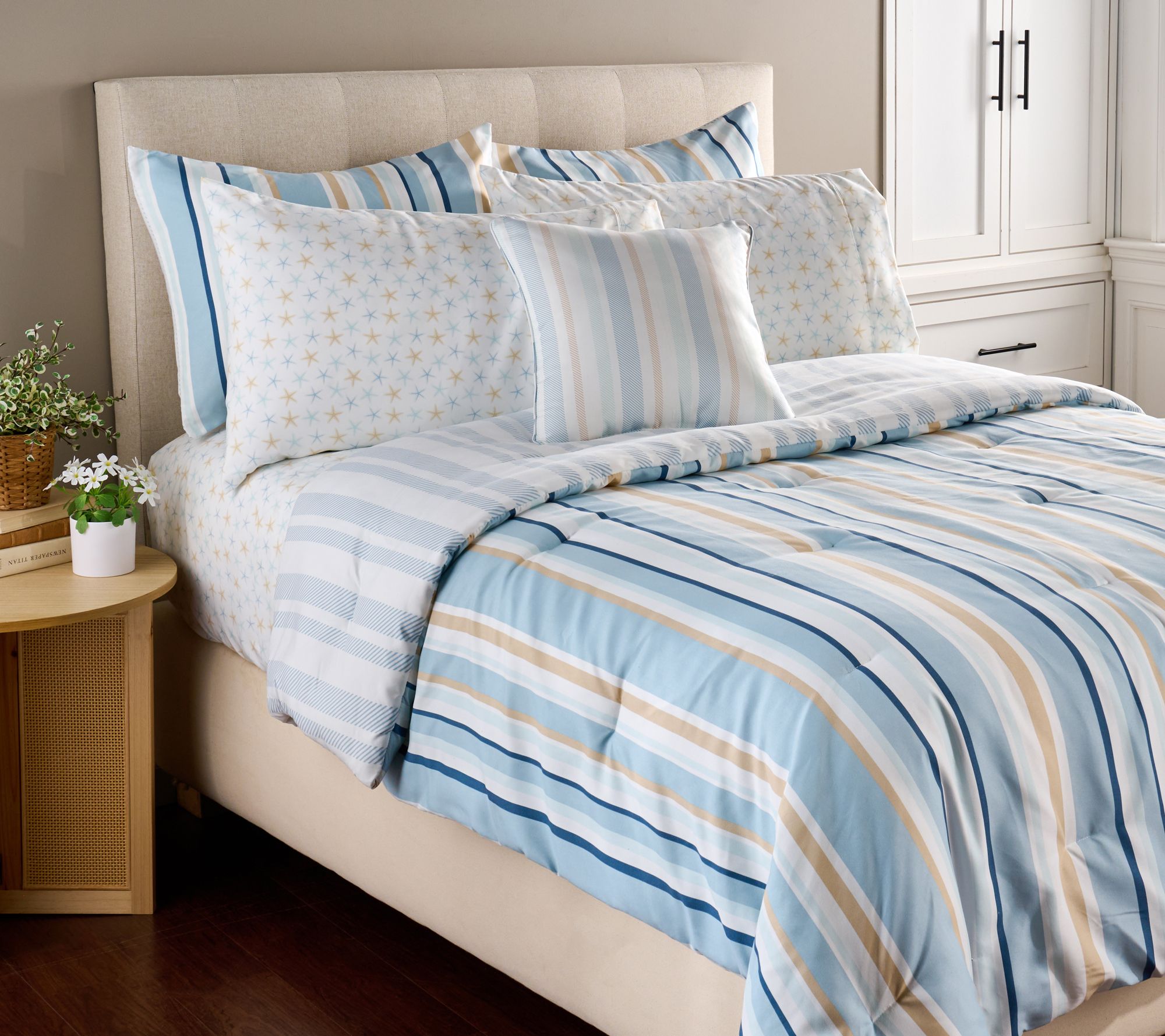 "As Is" Home Reflections Coastal 8pc King Bedding Set