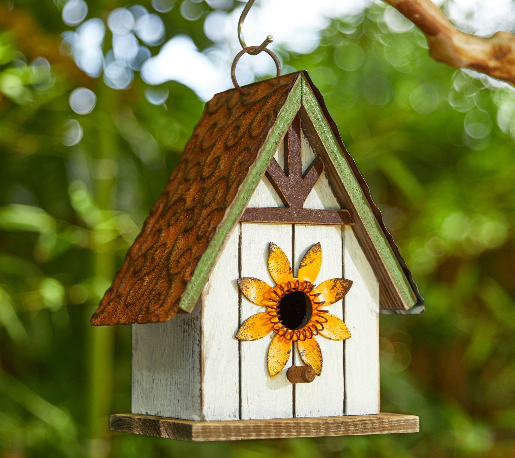 Glitzhome 8" Distressed Flower Decorative Garden Birdhouse