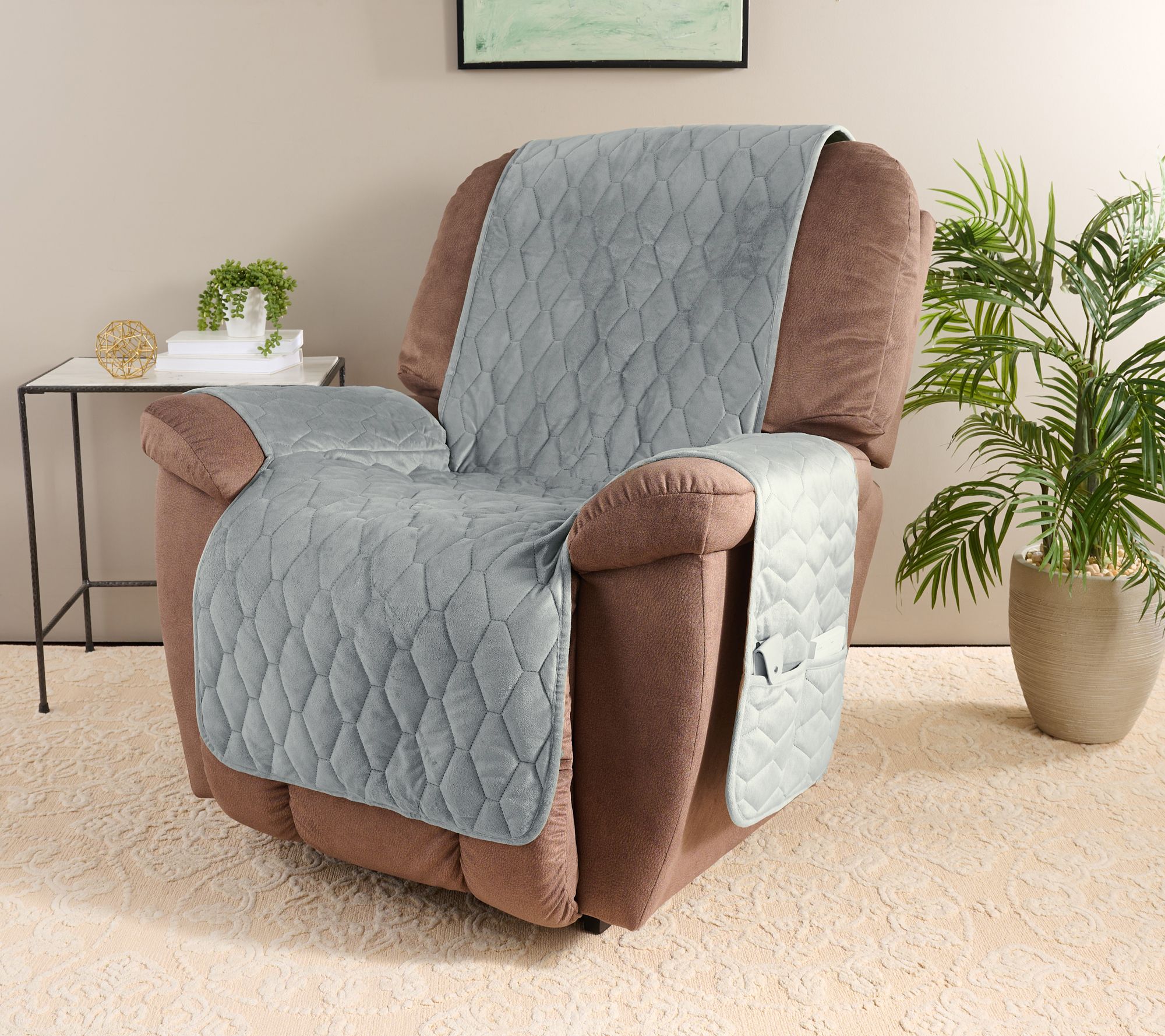 Home Reflections Micromink Pin-Sonic Recliner Cover