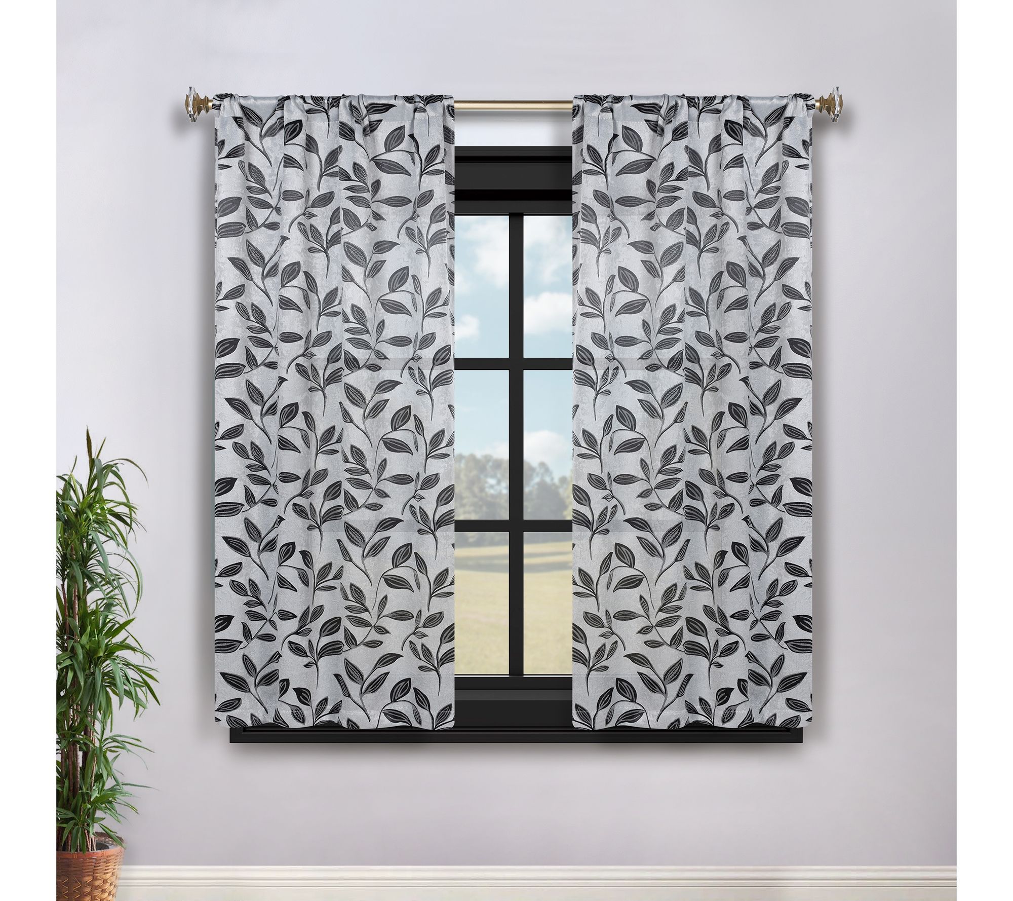 Superior Bohemian Leaves Blackout 2-Piece Curtan Set, 26x63