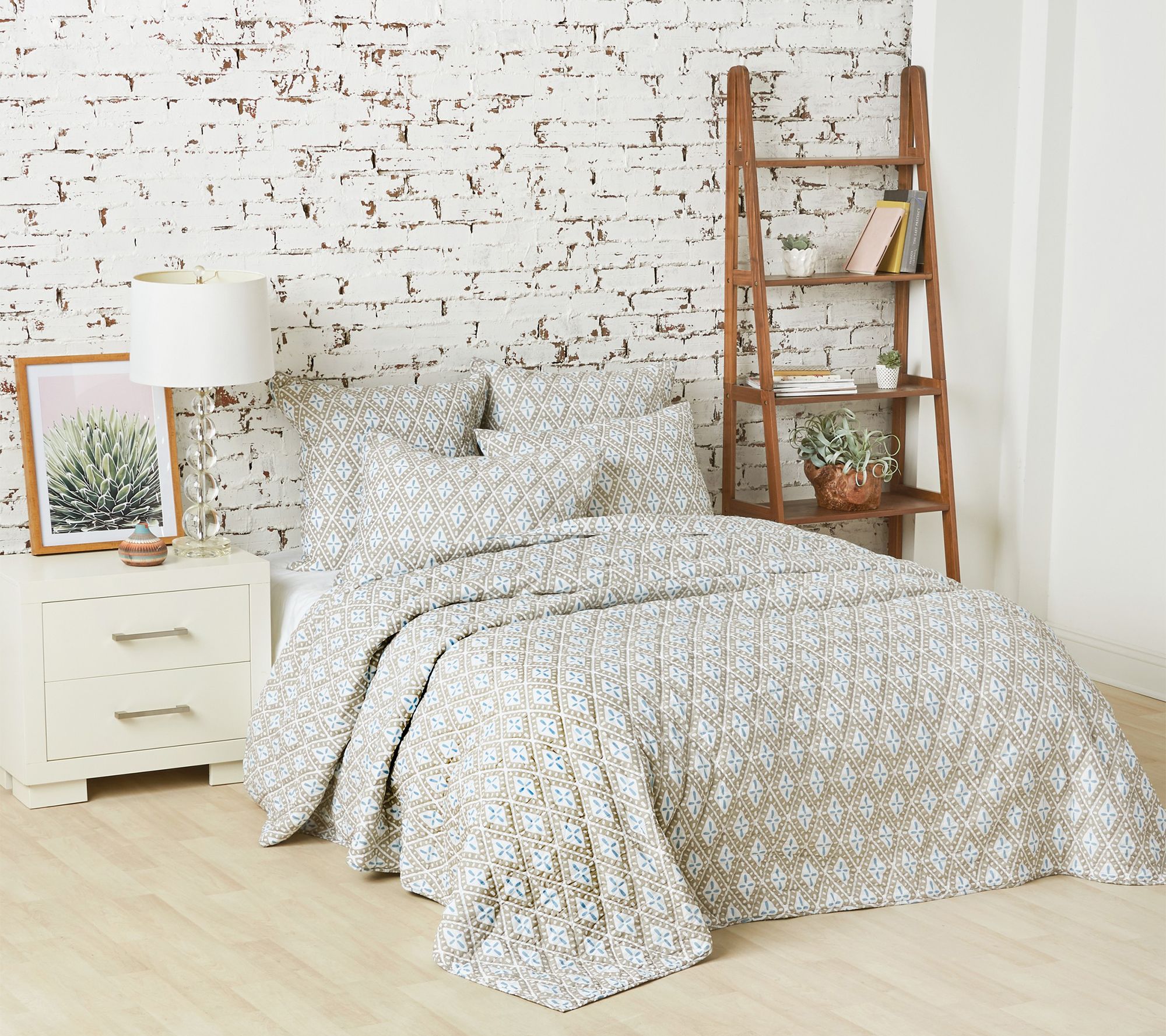 Liam Sky Twin Quilt by C&F Home