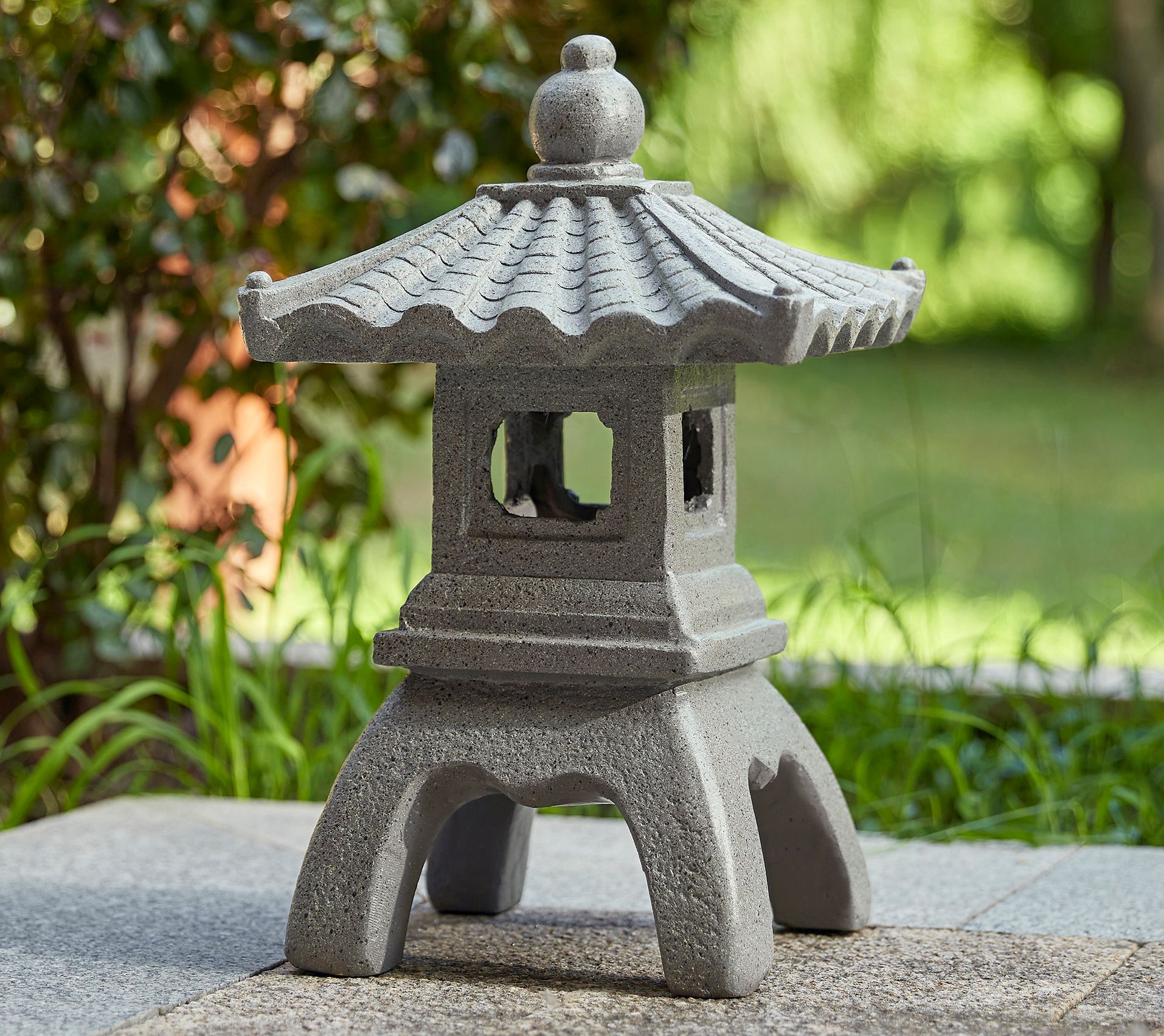 Glitzhome 16" MGO Concrette Finish Pagoda Garden Statue
