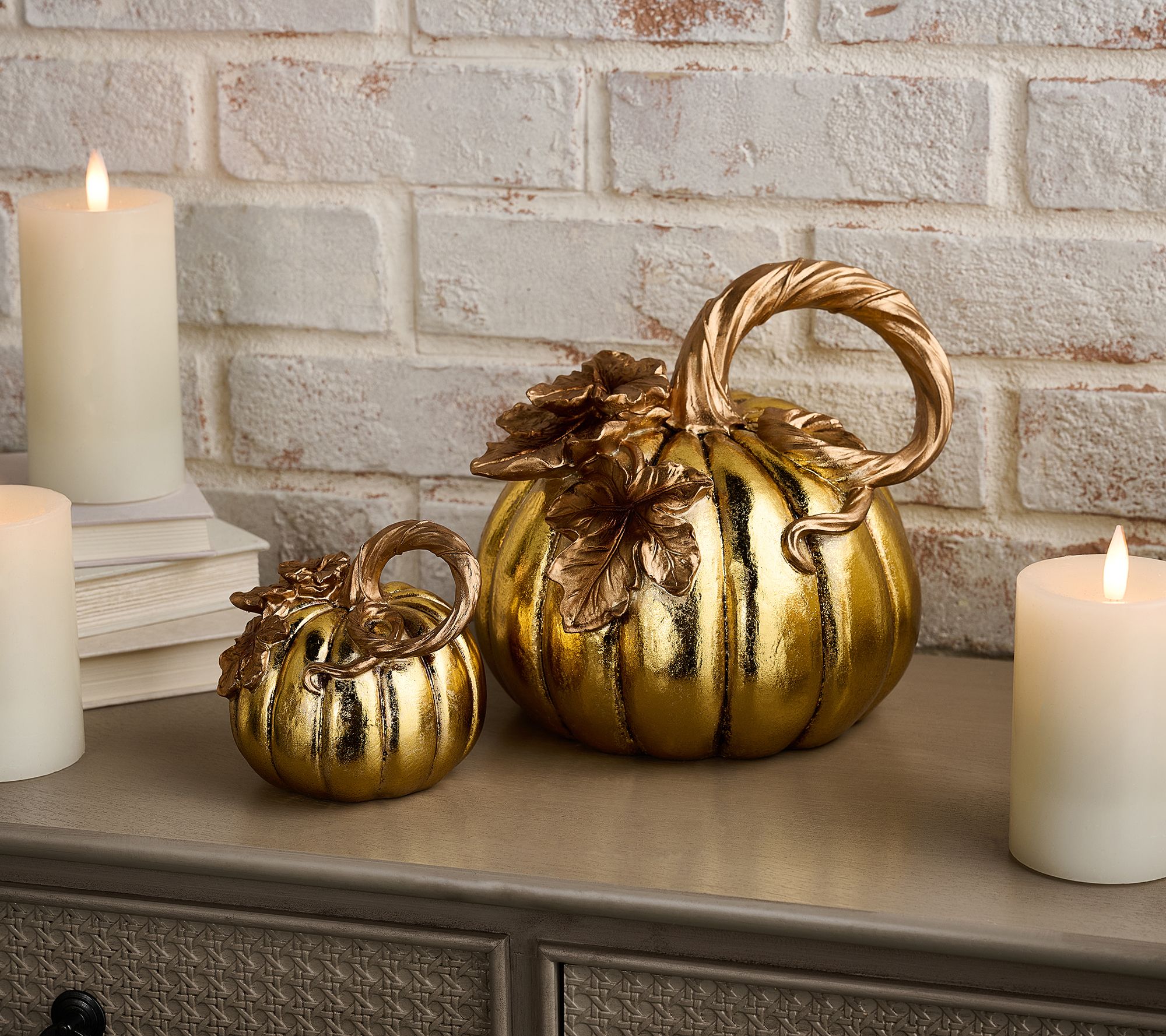 Set of 2 Pumpkins with Leaves by Valerie