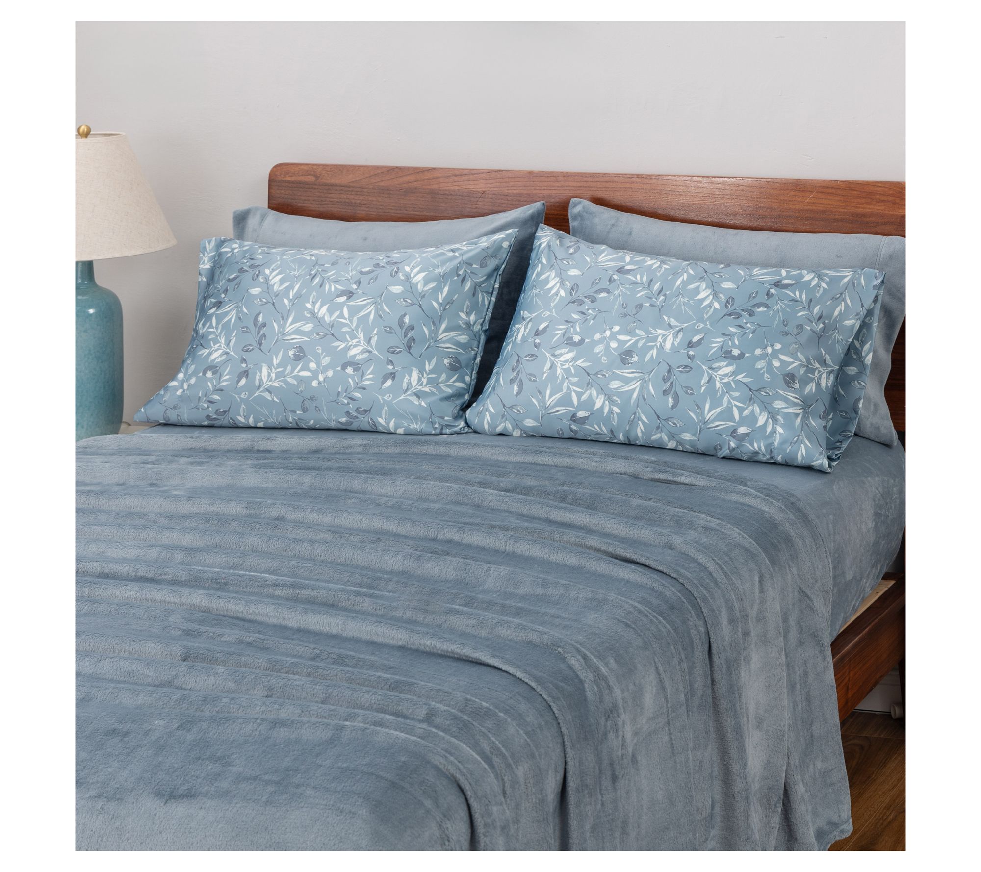 "As Is" Berkshire Velvetsoft Sheet Set with Printed Cases