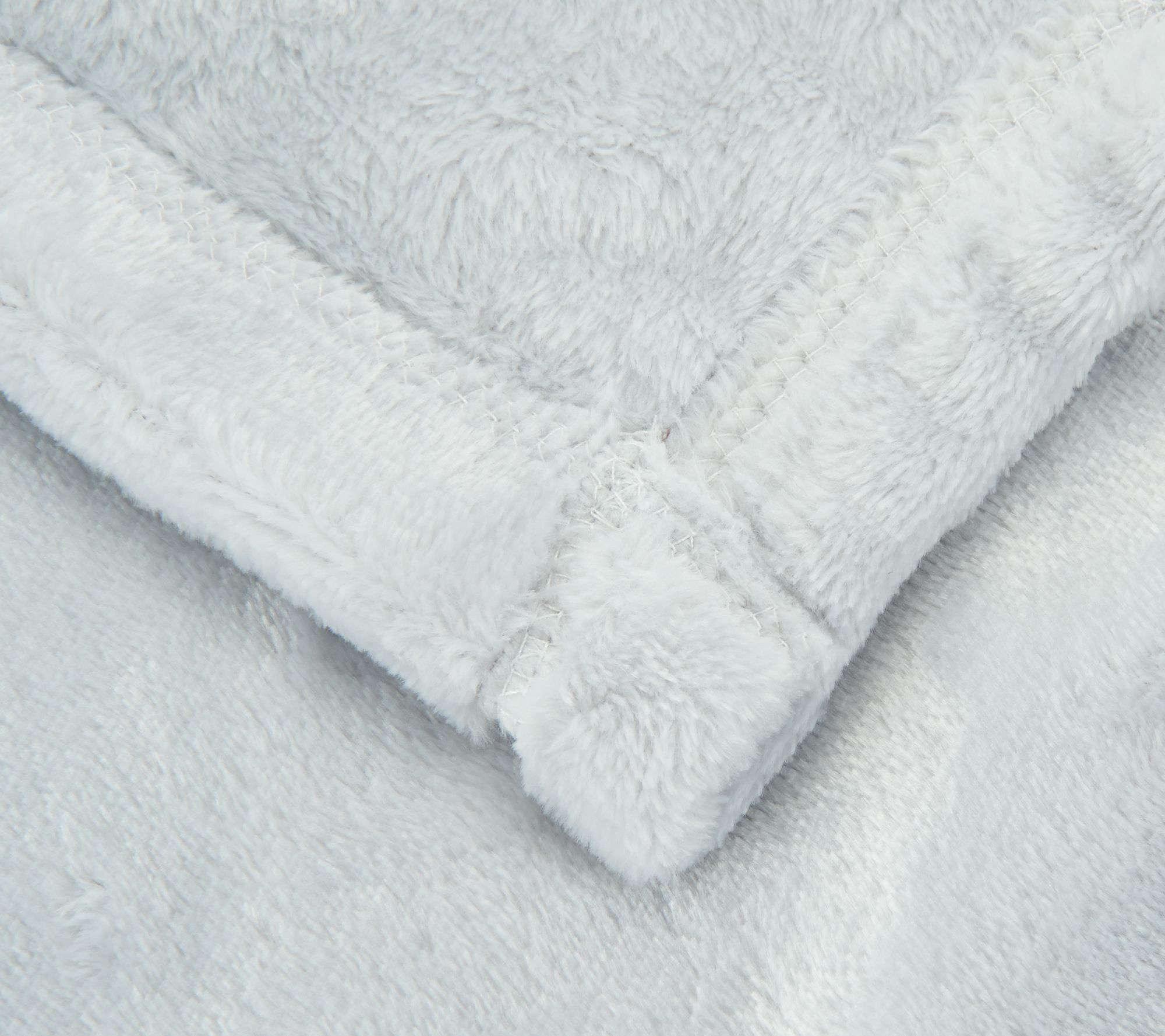 Berkshire Set of 3 Velvet Soft 50"x70" Gradient Color Throws