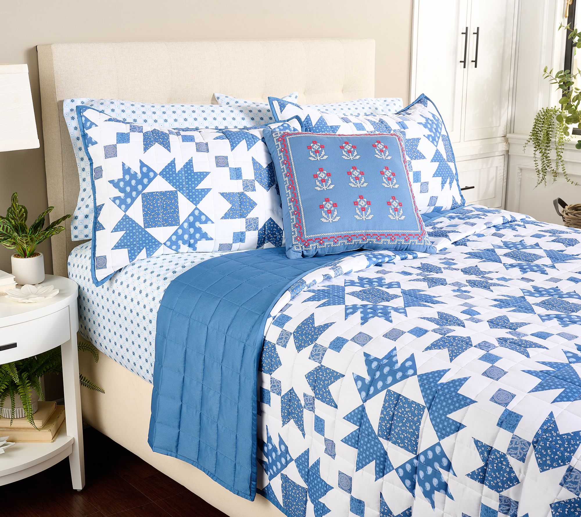 Martha Stewart 3-Piece Coverlet and Sham Set King - QVC.com, image size:2000x1778