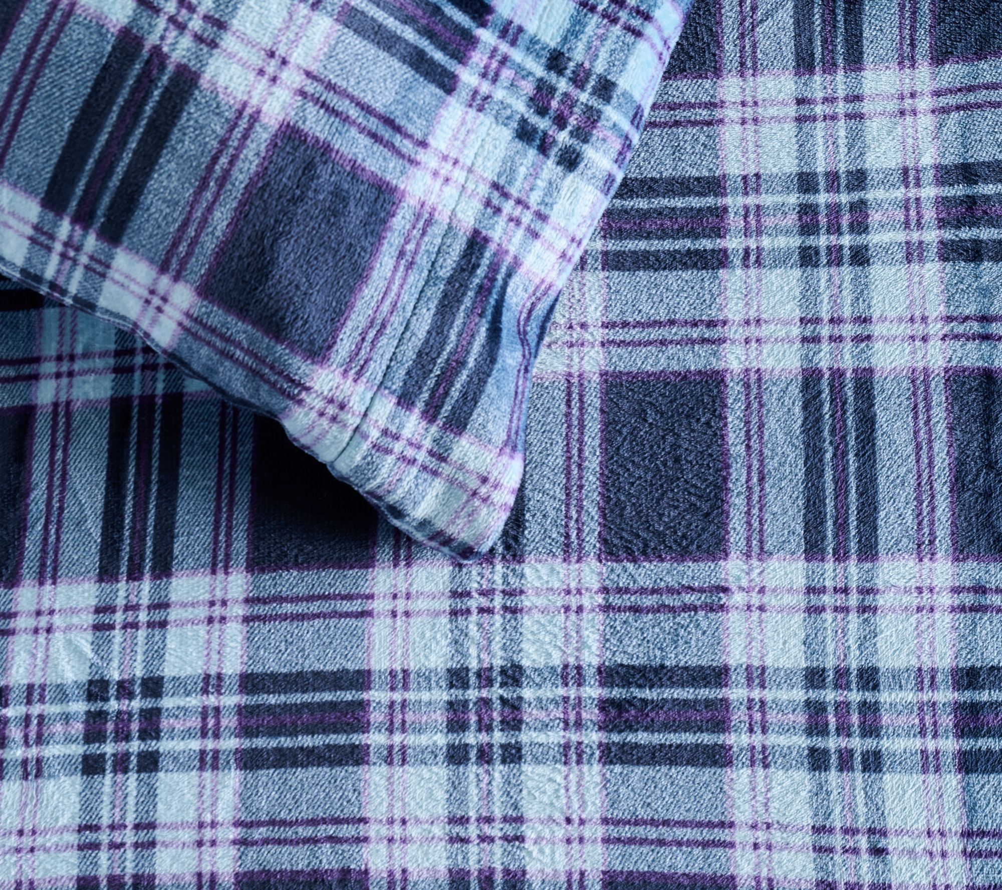 Cozy Velvet Plush Twin XL Sheet Set by Kim Gravel