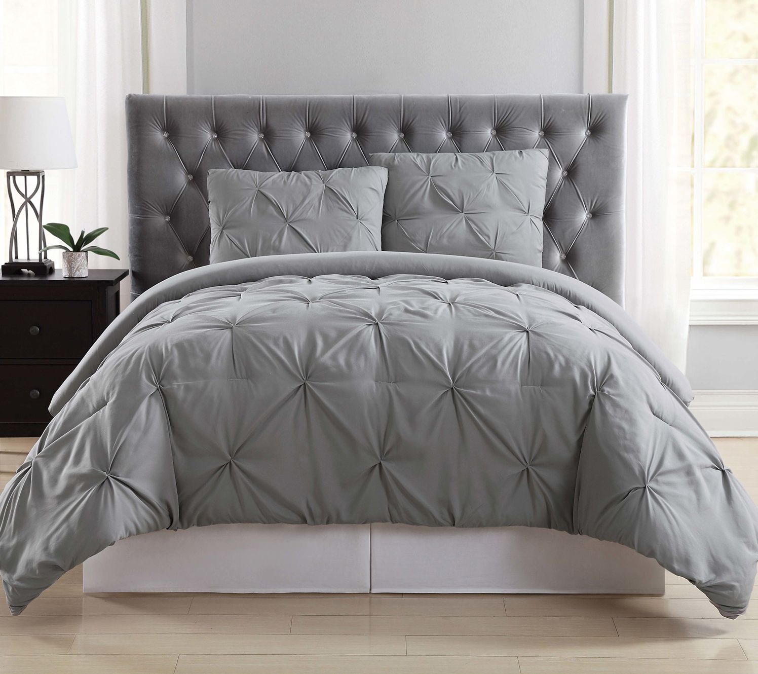 Truly Soft Pleated Twin XL Duvet Set