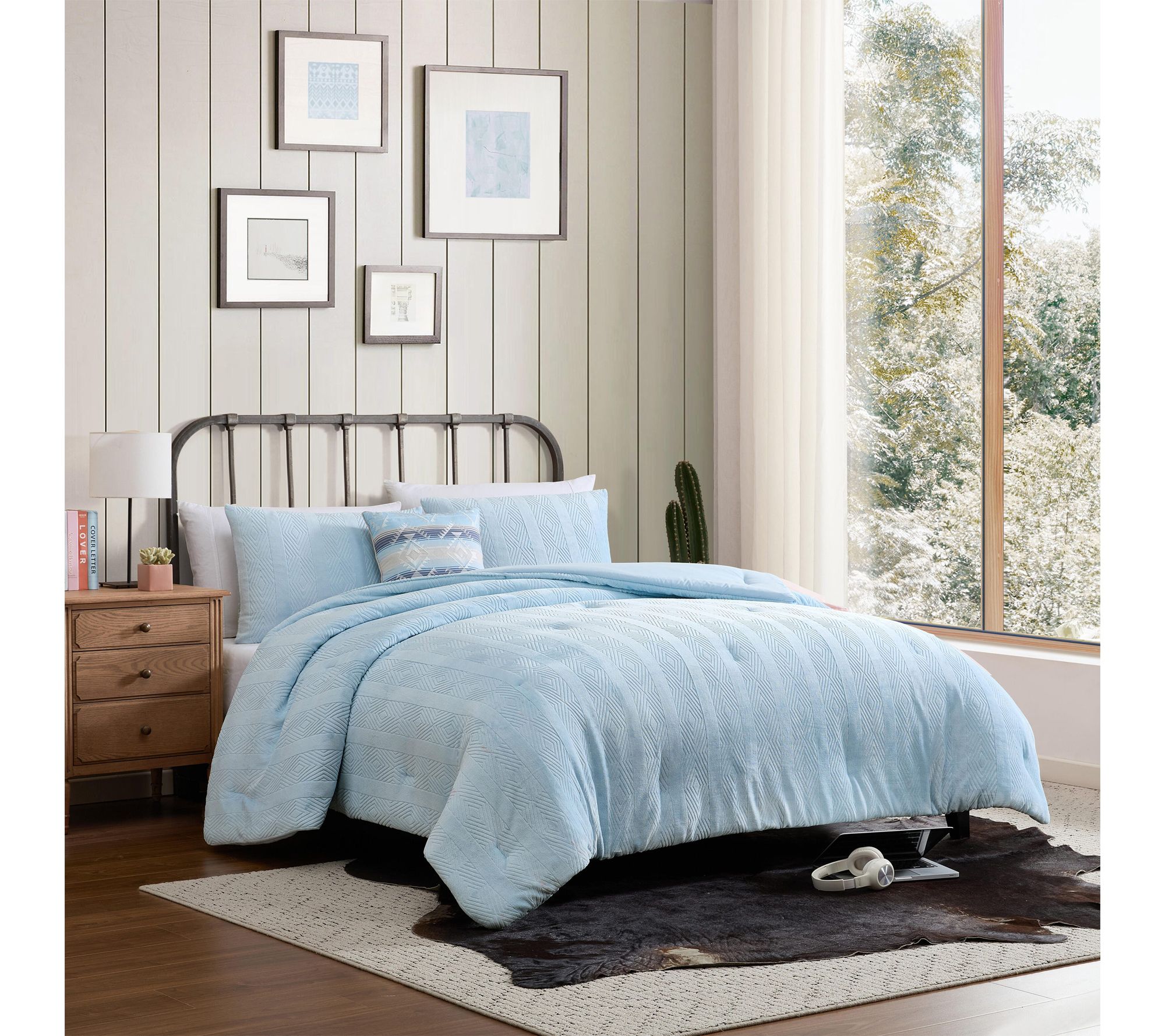 Wrangler Navajo Diamond Reversible Plush Twin XL Comforter Set