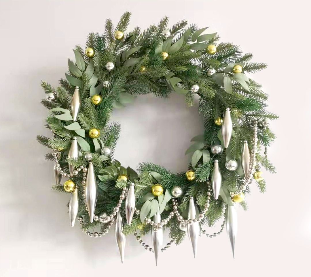 Pearl & Gold Elegance 24 Artificial Holiday Wreath 