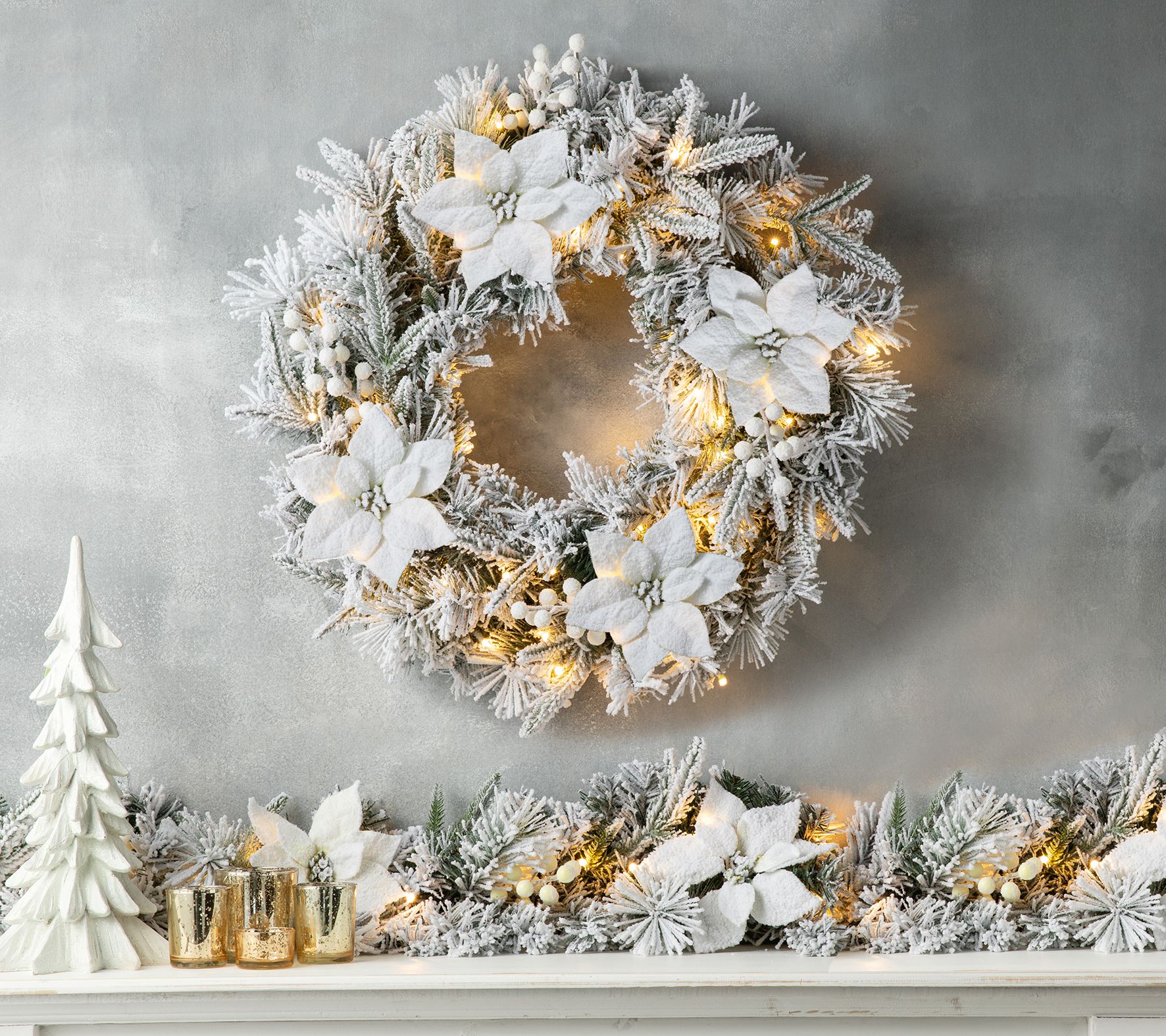 Glitzhome 24"Diam PreLit Snow Greenery Pine Christmas Wreath