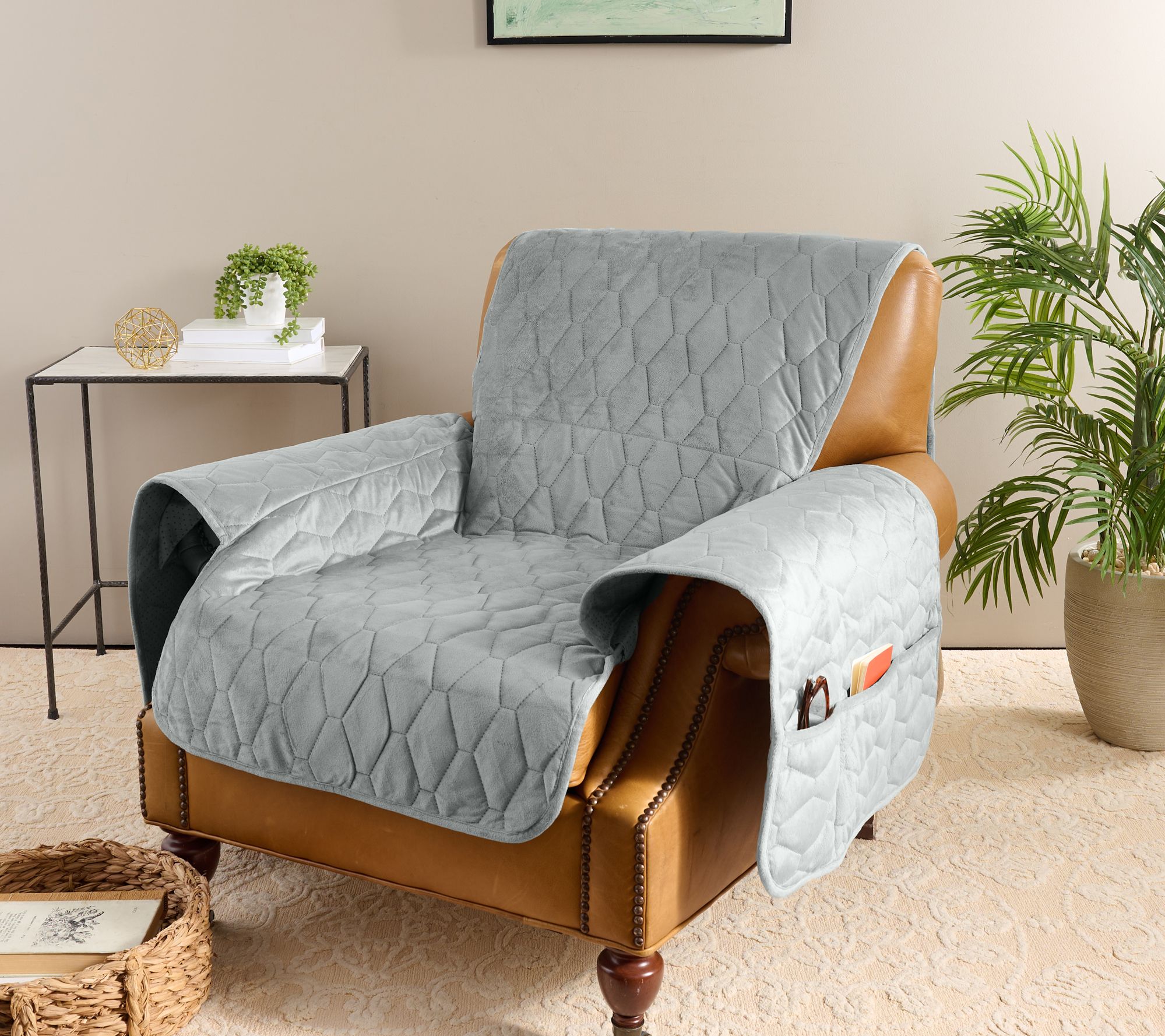 "As Is" Home Reflections Micromink Pin-Sonic Chair Cover