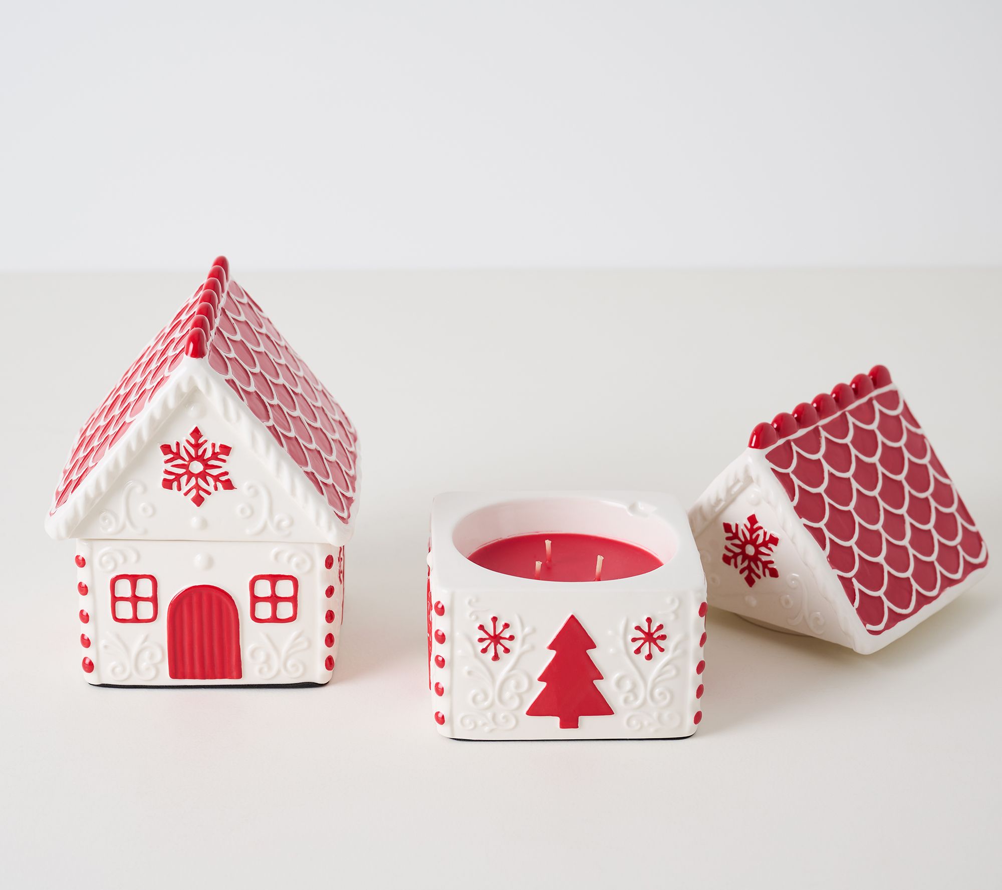 HomeWorx by Slatkin + Co. S/2 6oz Candy Cane House Filled Candles