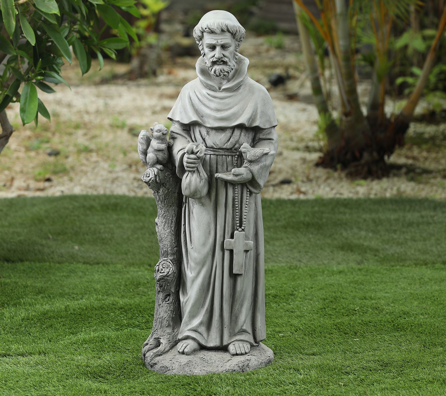 LuxenHome Gray MgO Indoor/Outdoor Statue Francis Saint