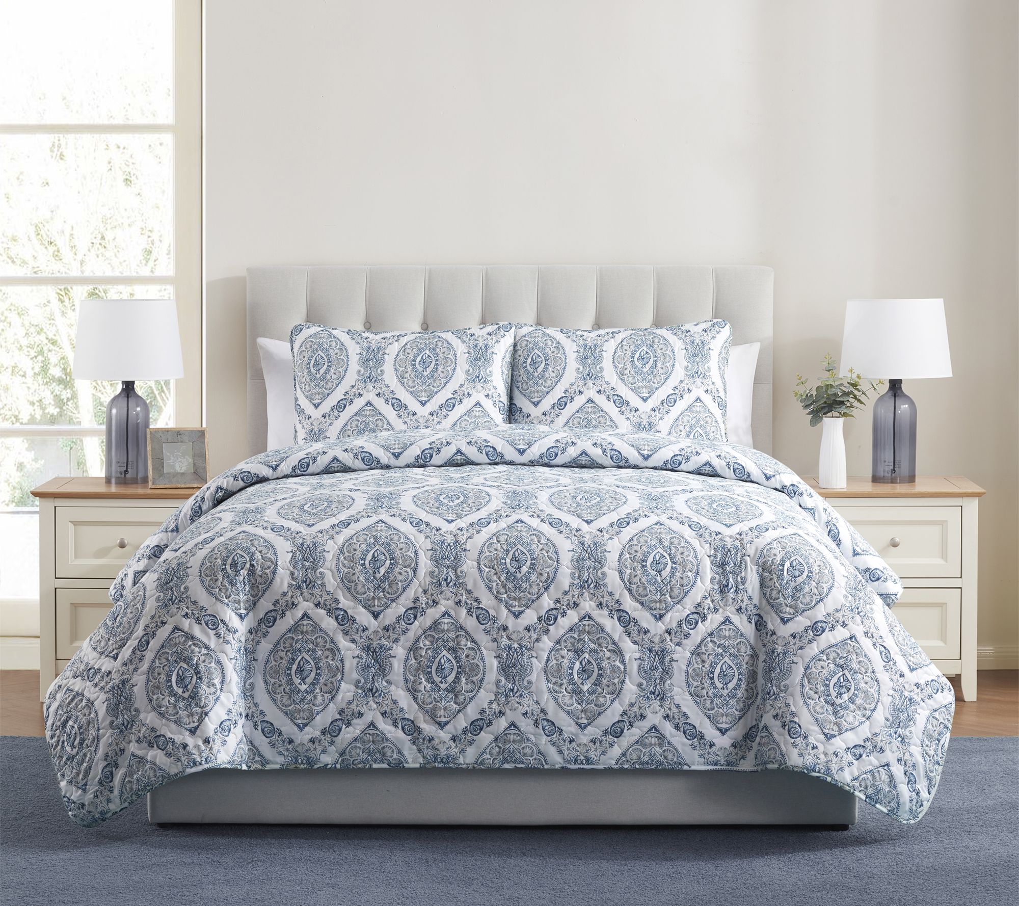 VCNY Home Sea Damask 3pc Coastal Quilt Set, Full/ Queen