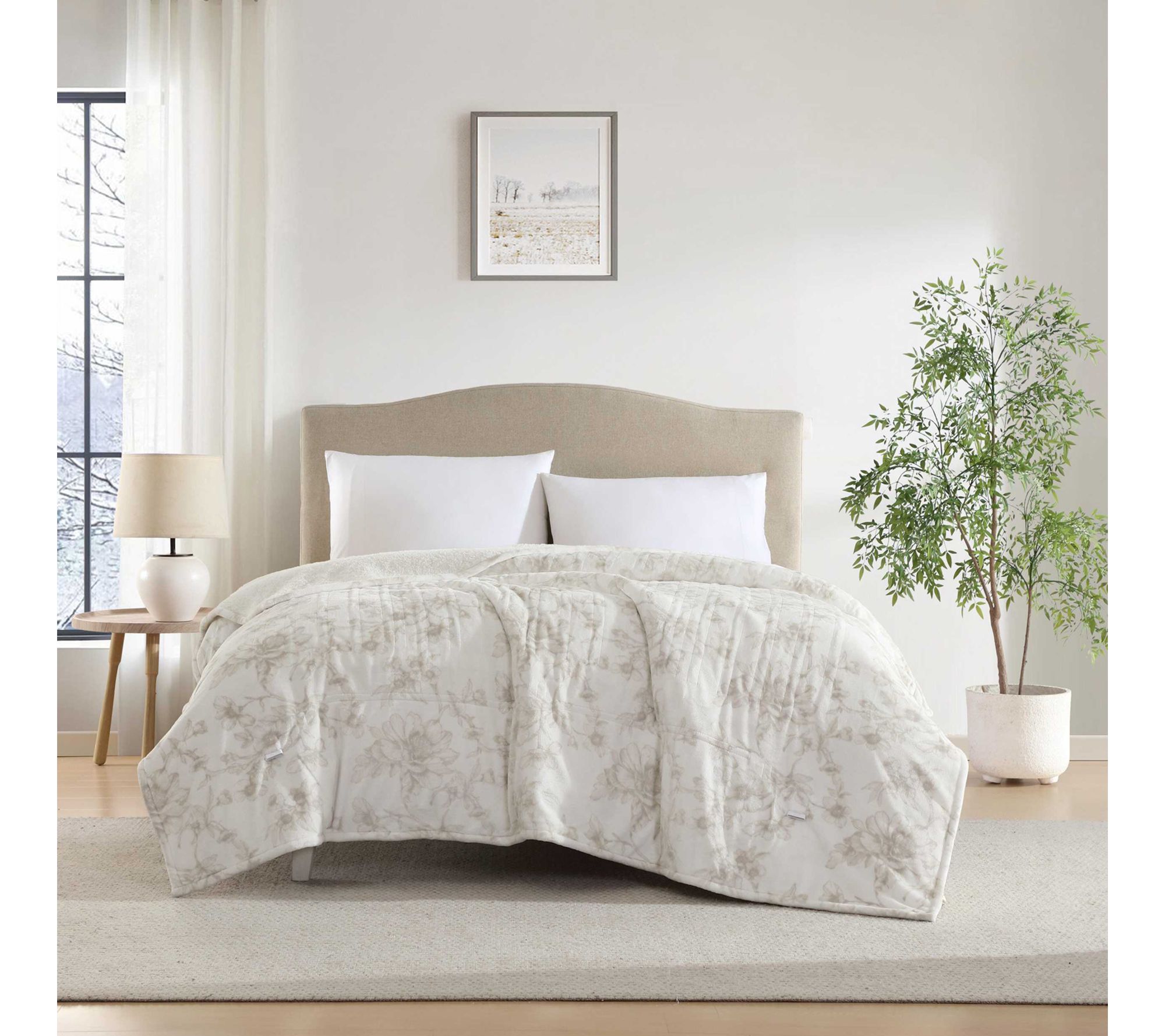 Laura Ashley Wistful Blooms Plush Sherpa QueenHeated Blanket