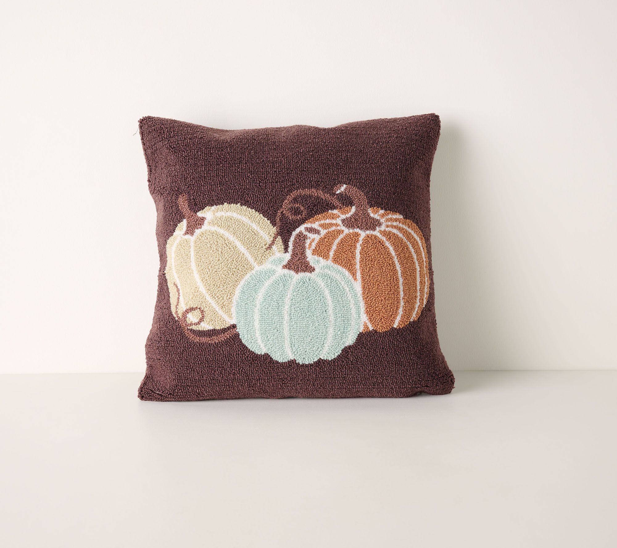 Presley Pierce 18" x 18" Tufted Harvest_Pillow