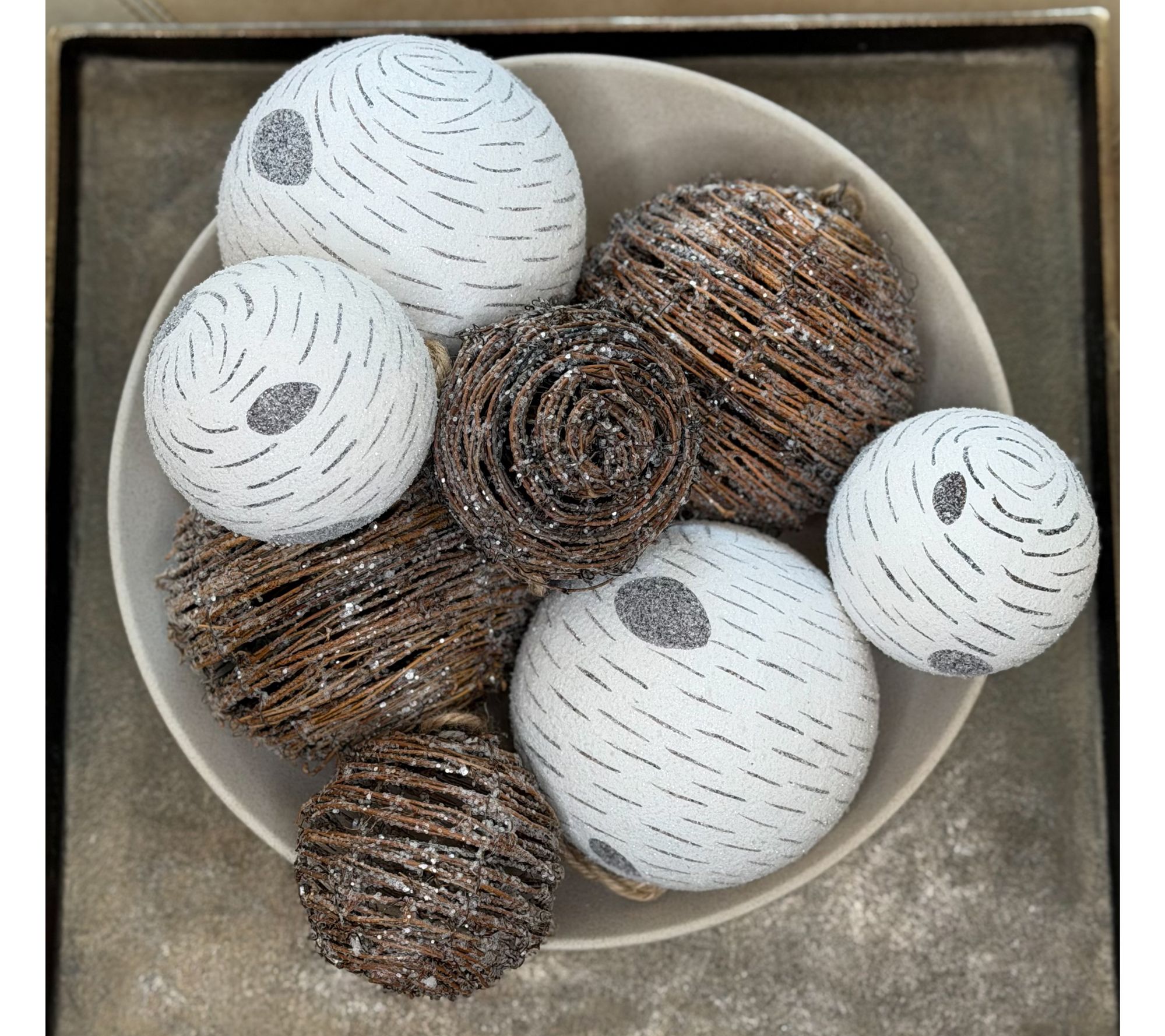 Simply Stunning Set of 8 Woodland Baubles by Janine Graff
