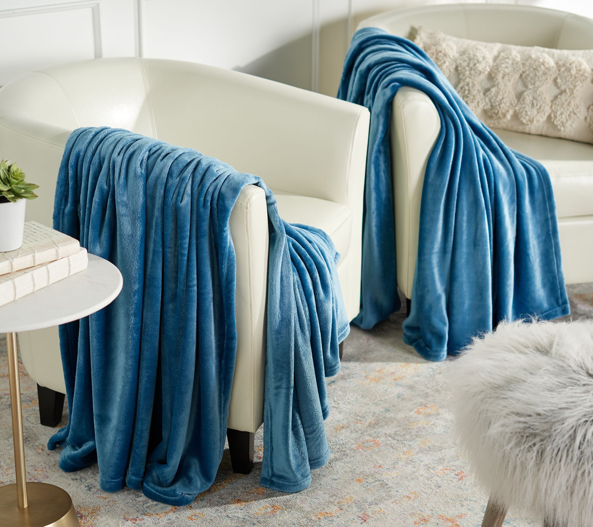 Home Reflections Set of 2 60" x 70" Plush Throws