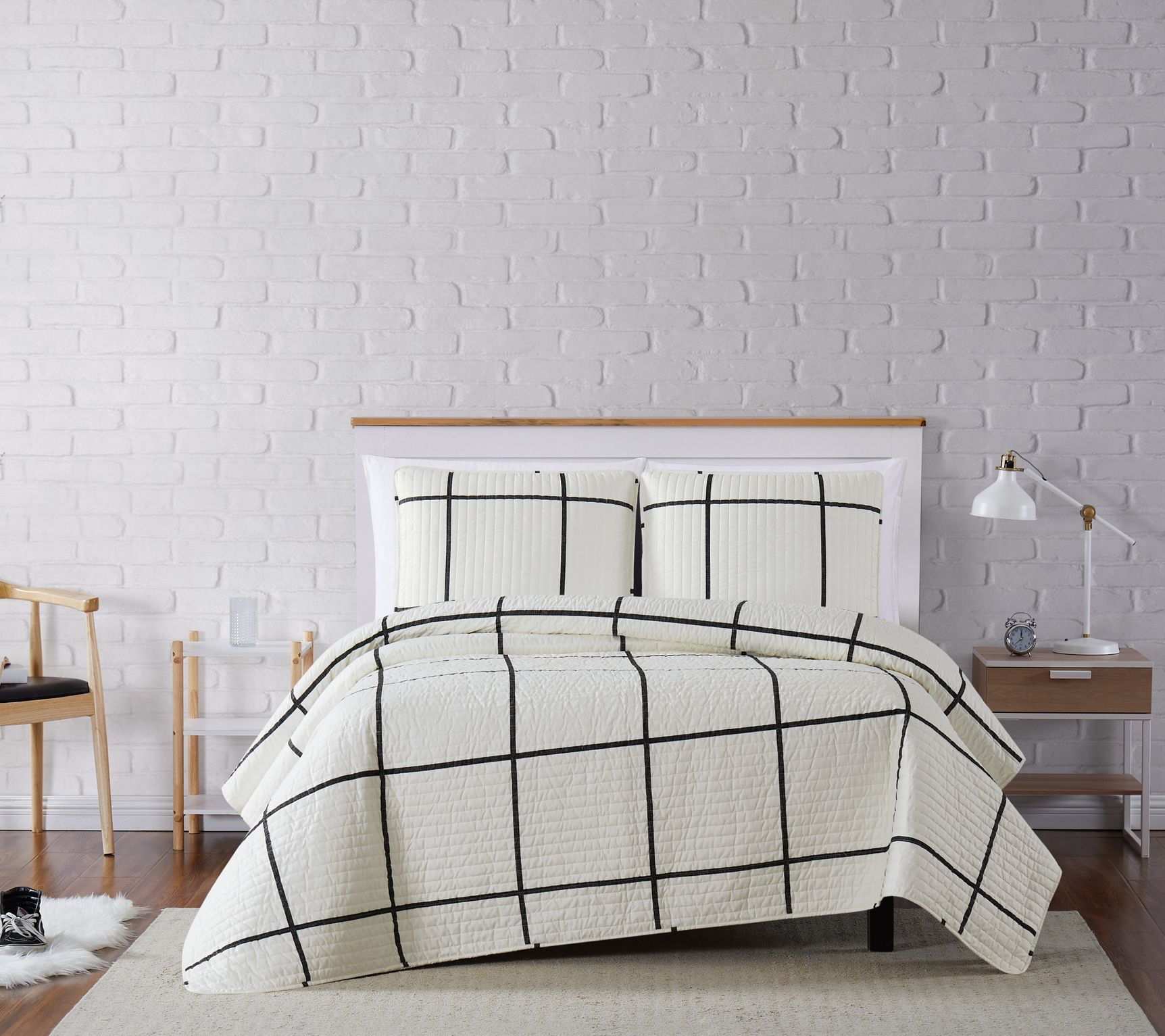 Truly Soft Kurt Windowpane Full/Queen 3-Piece Quilt Set