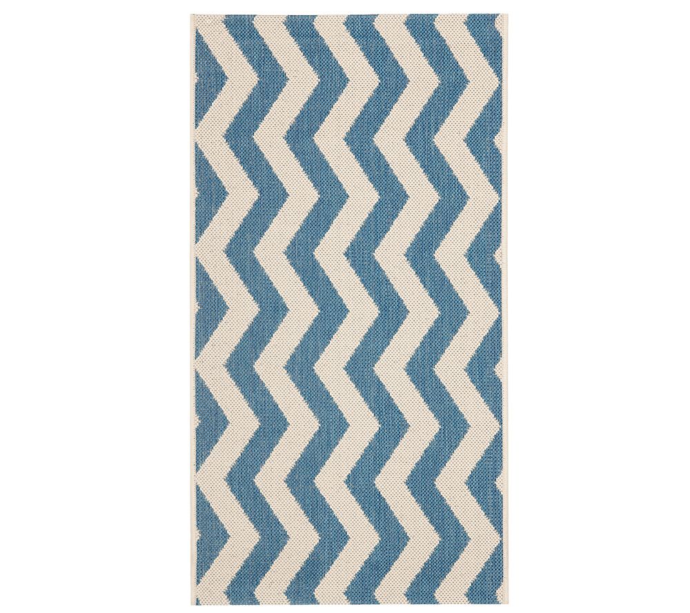 Safavieh 4' x 5'7" Vertical Zigzag Indoor/Outdoor Rug