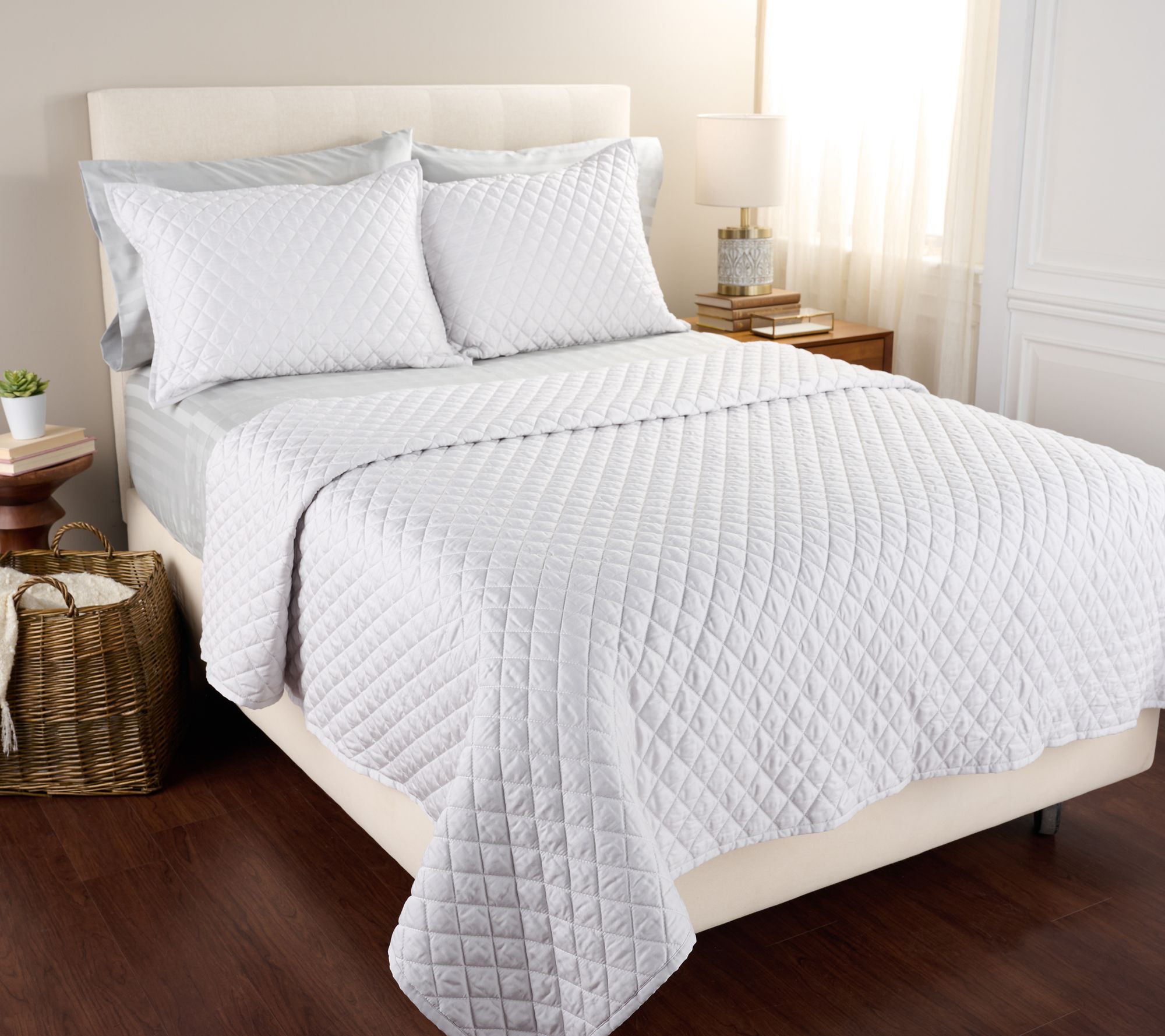 "As Is" Northern Nights Cotton Sateen Quilt & Sham Set - Queen