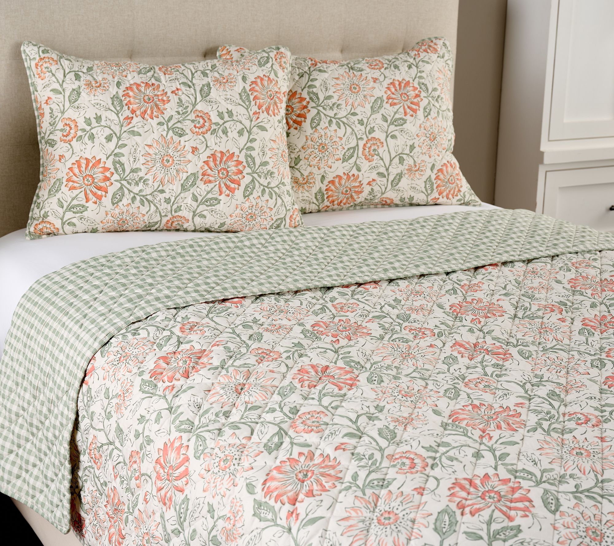Home Reflections Floral Quilt & Sham Set - King