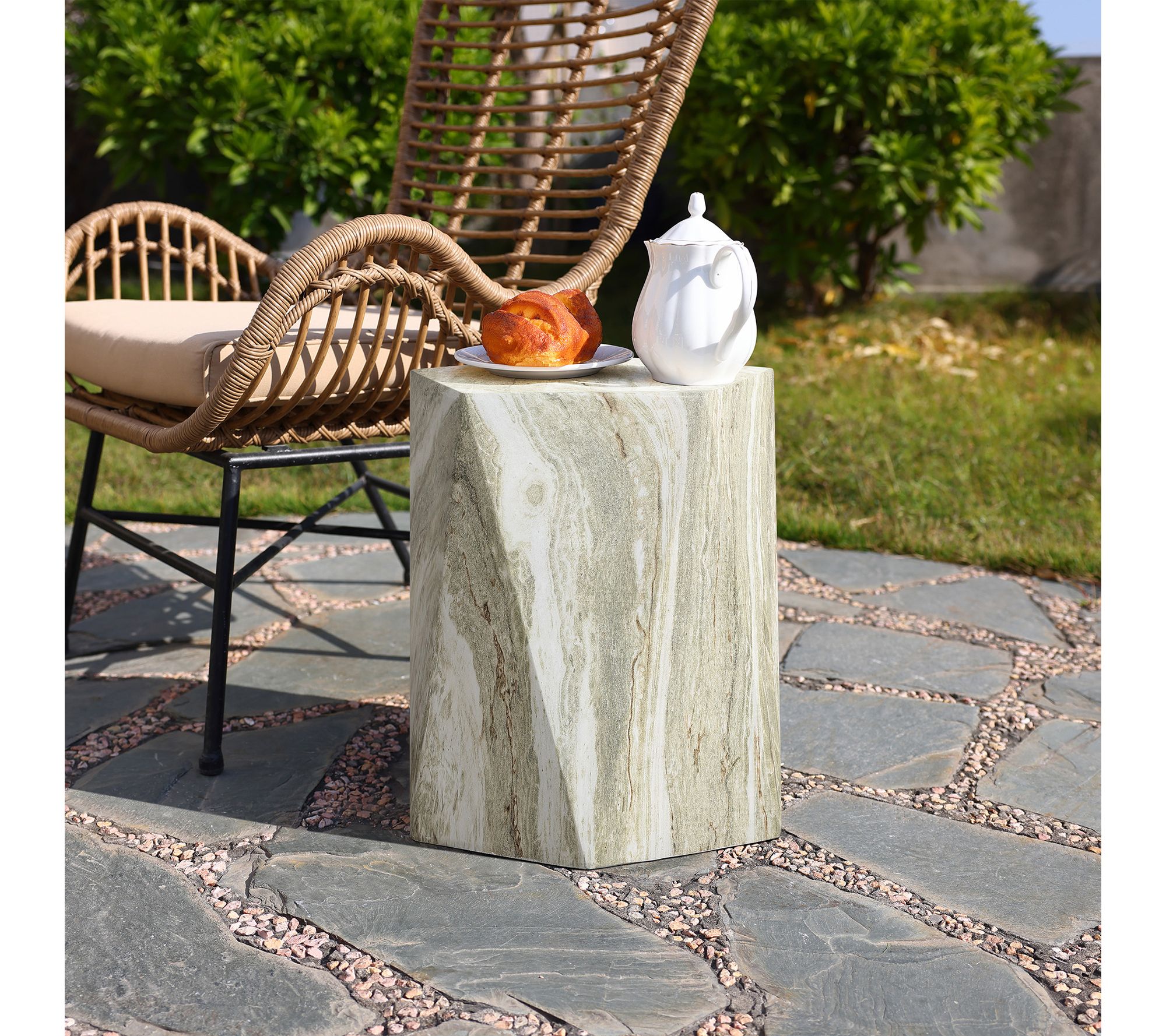 LuxenHome 18" Marbled Green & White Pentagon Patio Side Table