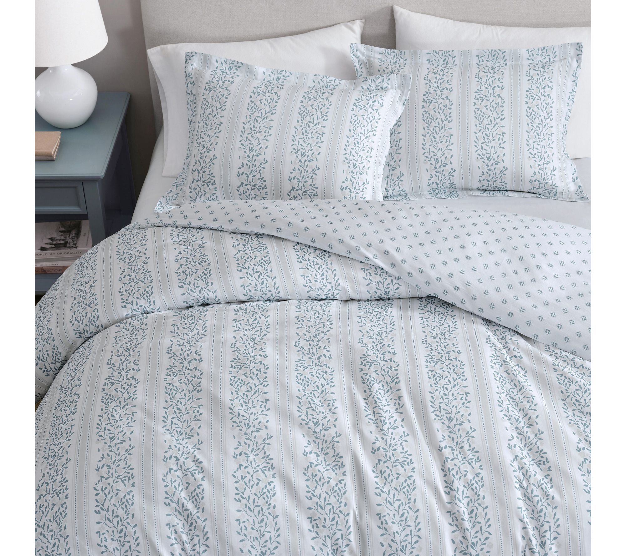 Martha Stewart Verbestripe Wht/Blue Cotton TwinComforter Set - QVC.com