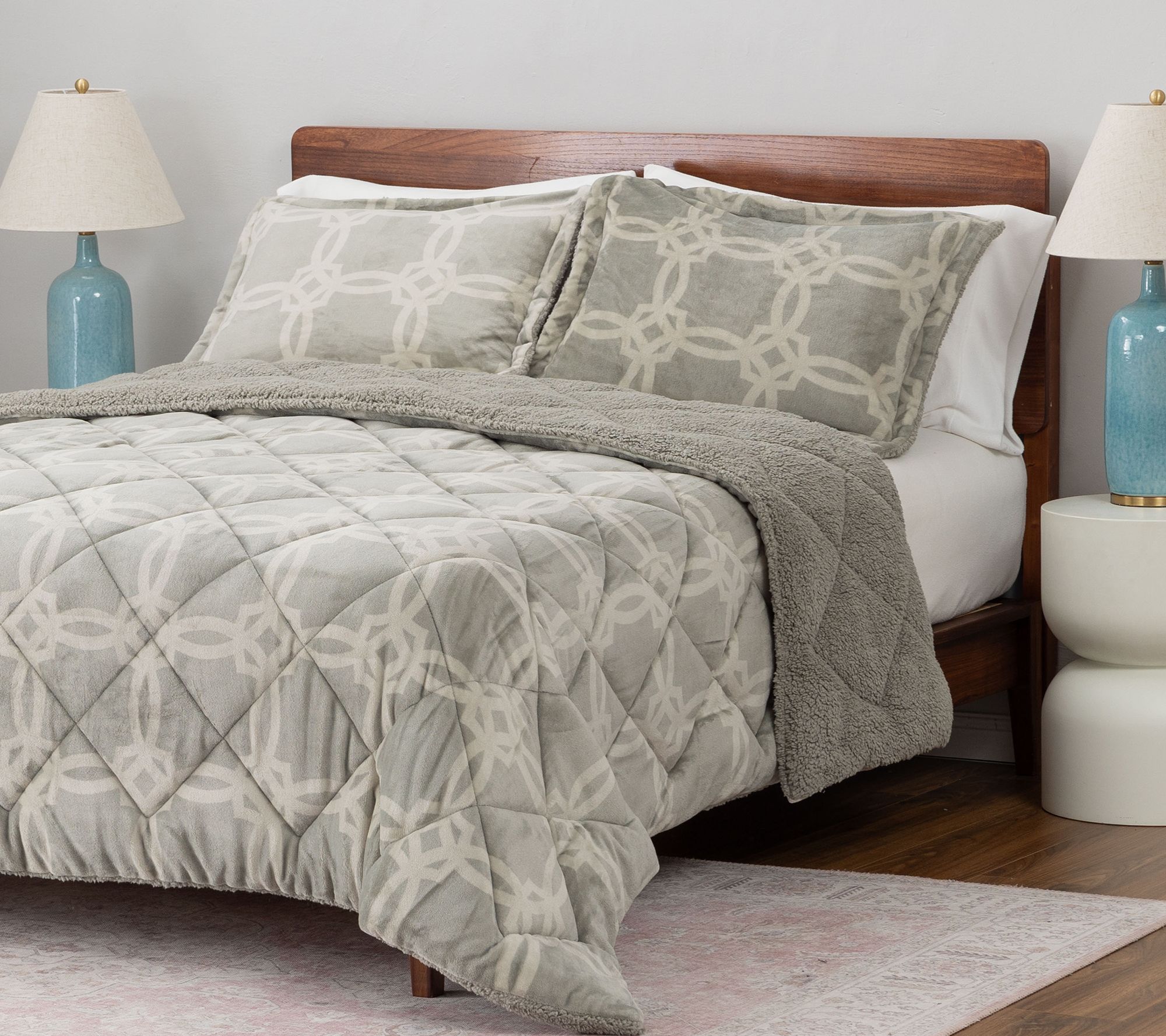 "As Is" Berkshire Velvetsoft & Sherpa Comfort & Sham Set-Twin