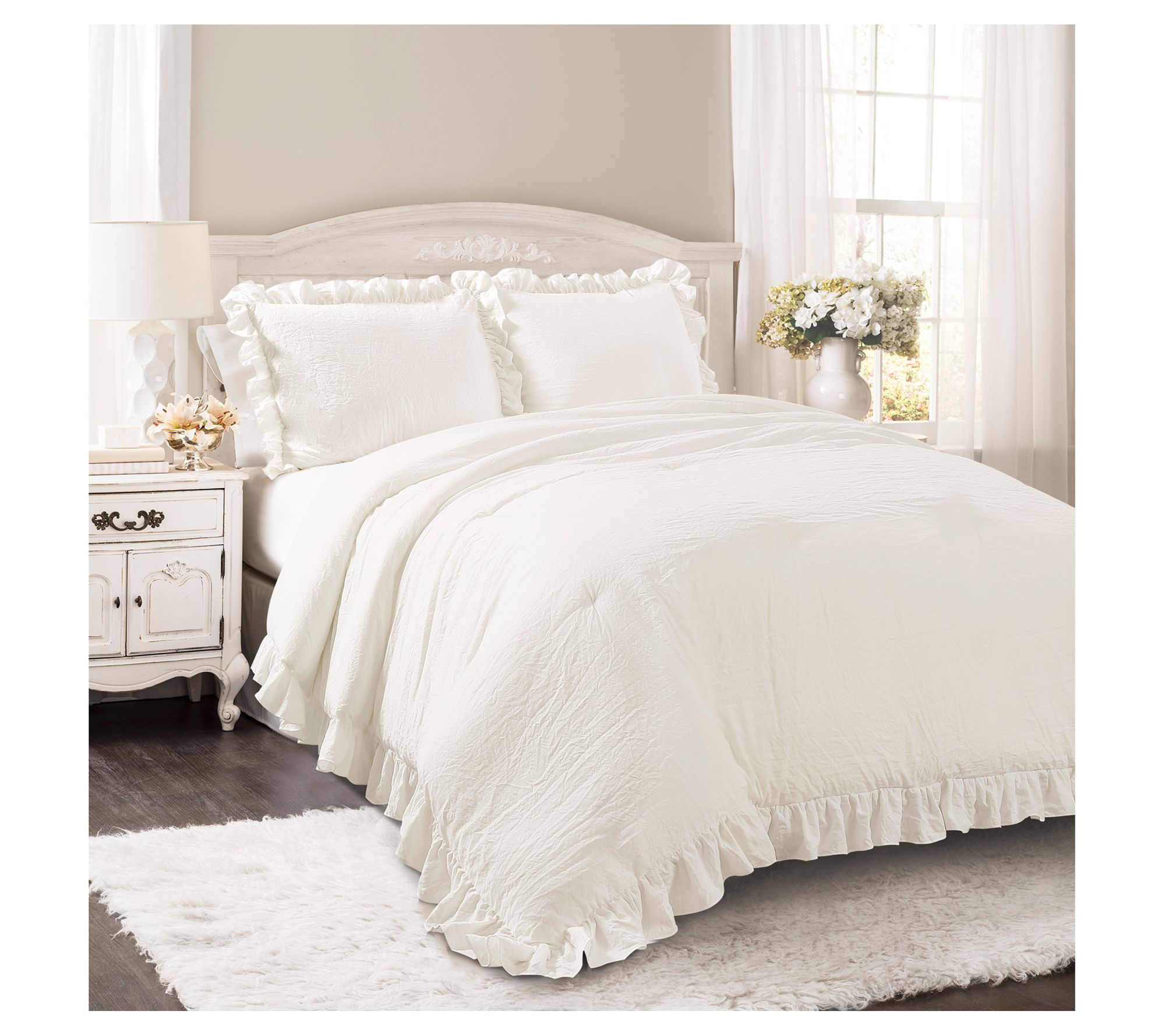 Reyna Comforter 3-pc Set Cal King by Lush Decor