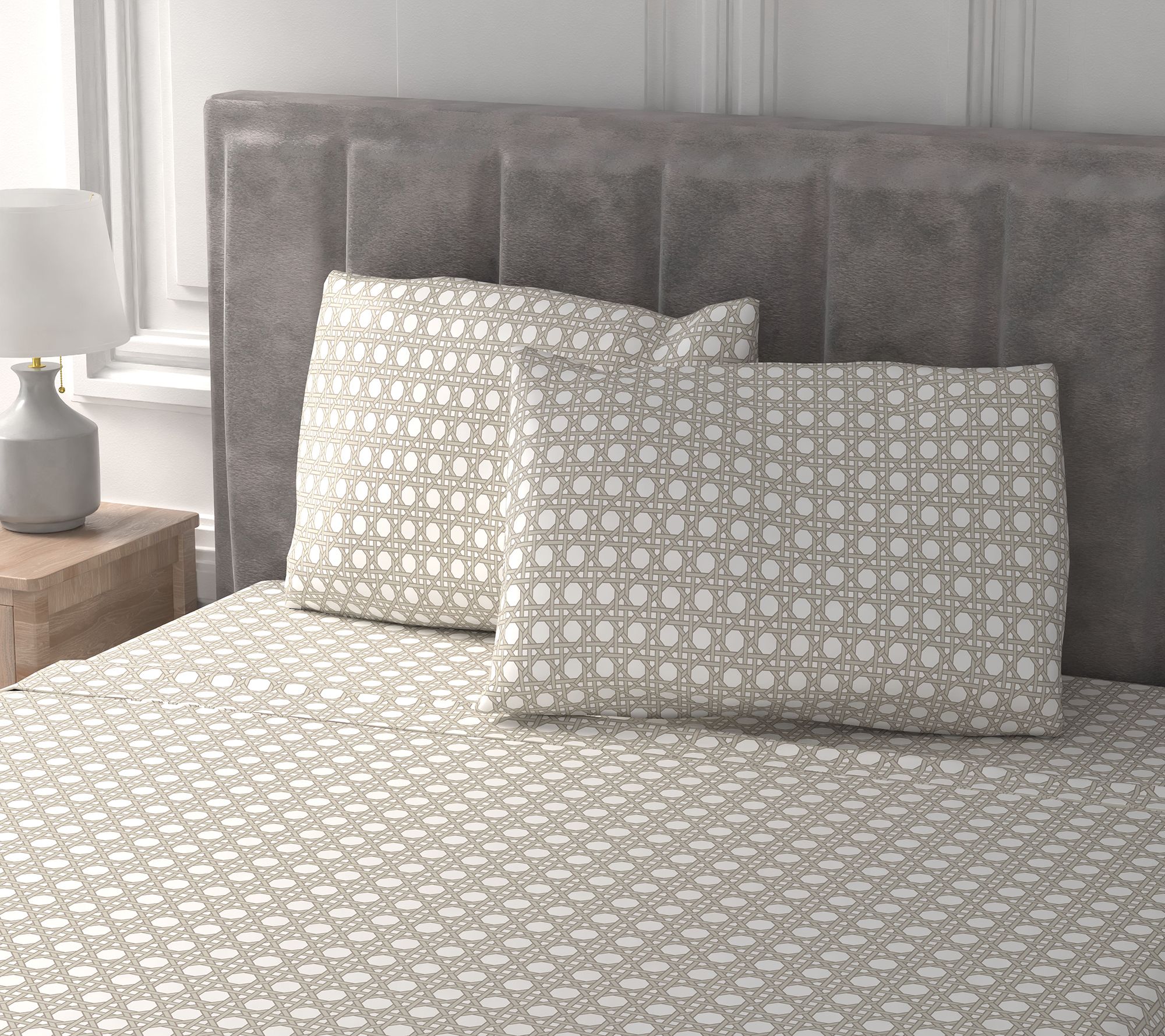 "As Is" Mrs. H by Dee Hilfiger 300TC 100% Cotton Sateen Sheet Set