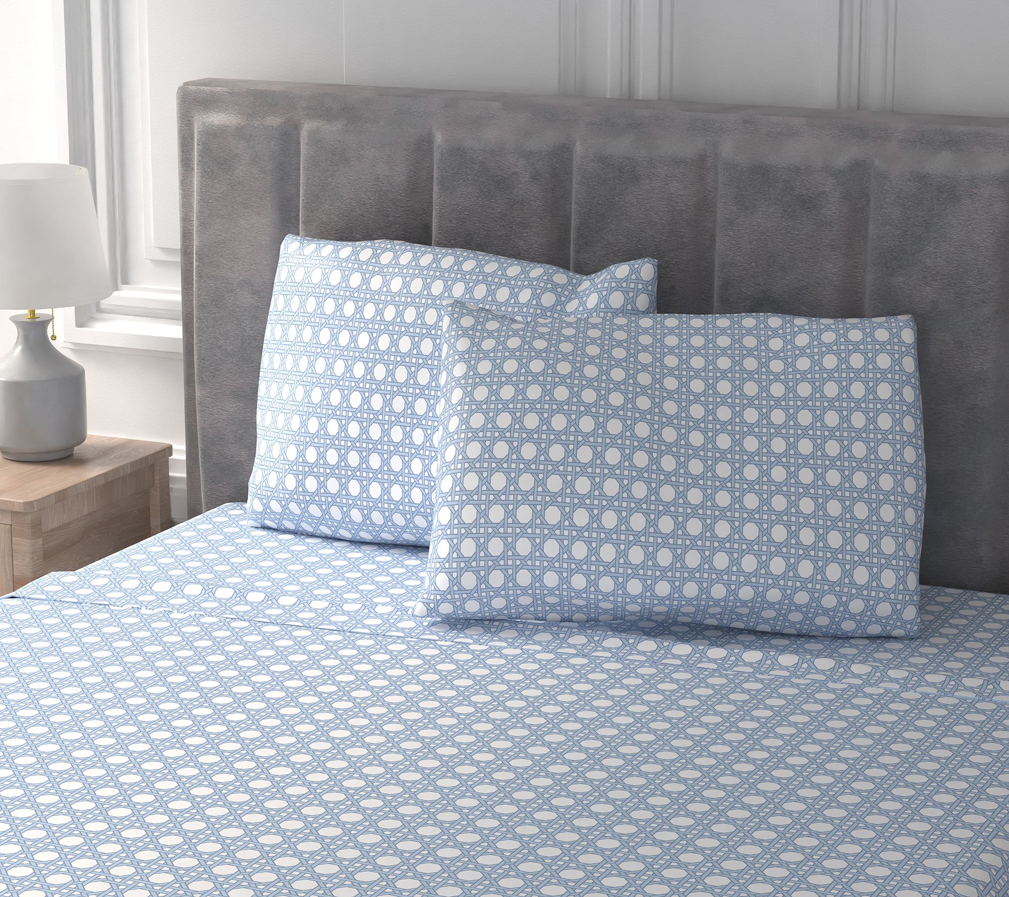 "As Is" Mrs. H by Dee Hilfiger 300TC 100% Cotton Sateen Sheet Set
