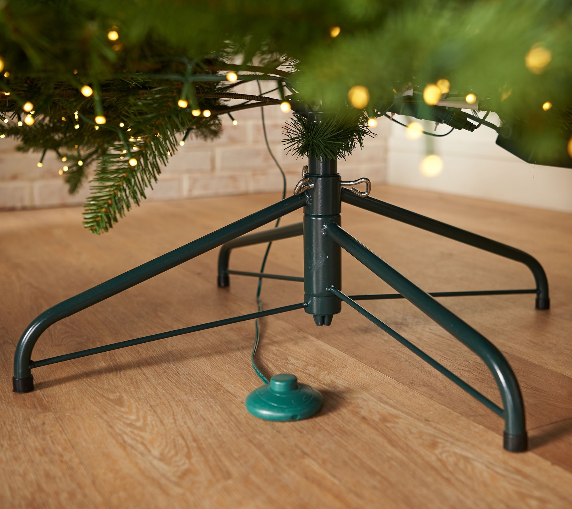 Santa's Best 12' WRGB Alberta Spruce Starry Light Christmas Tree