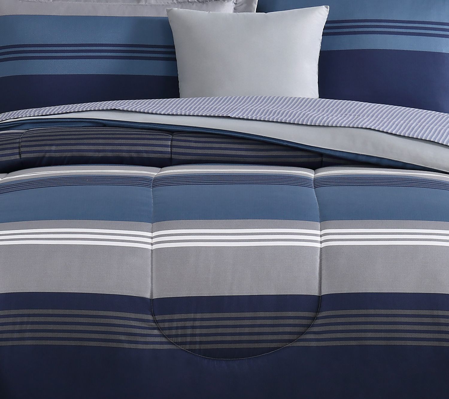 Style 212 Carlyle Twin 9Piece Bed in a Bag