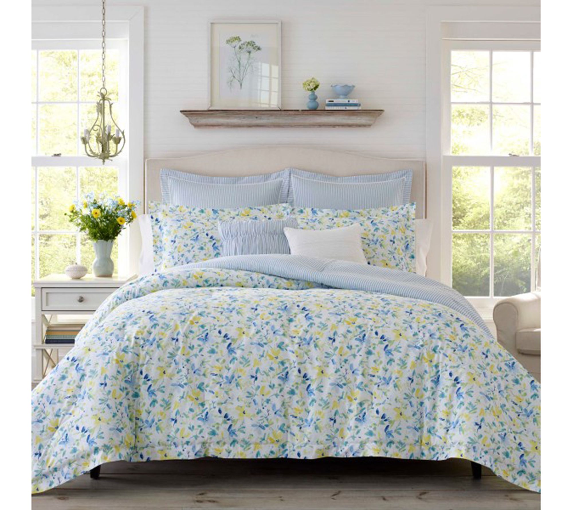 Laura Ashley No ra Bright Blue King Comforter Sham Bonus Set