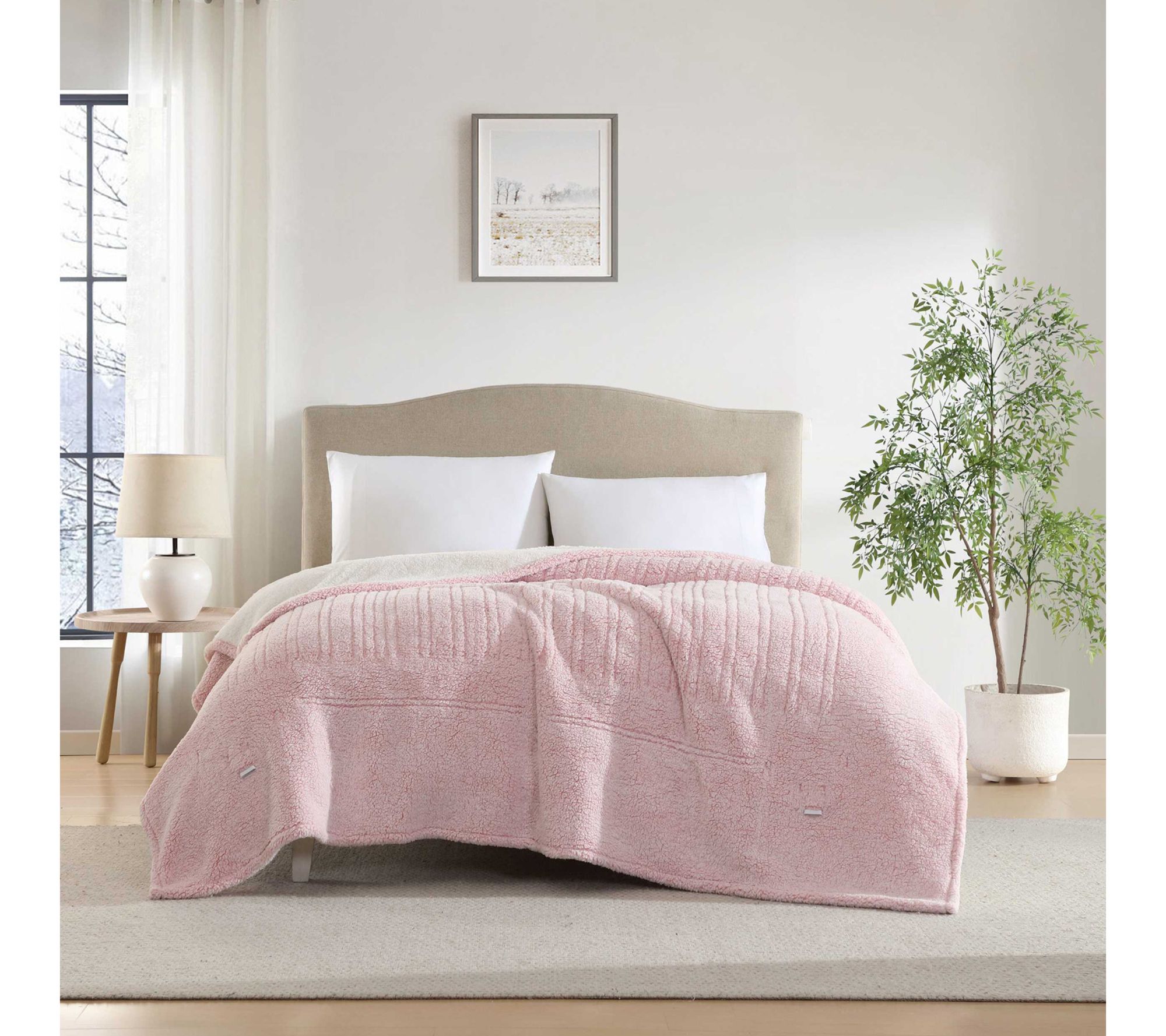 LAURA ASHLEY ピンク タオルケット Laura Ashley Clarabelle Pink Plush Sherpa QueenHeated