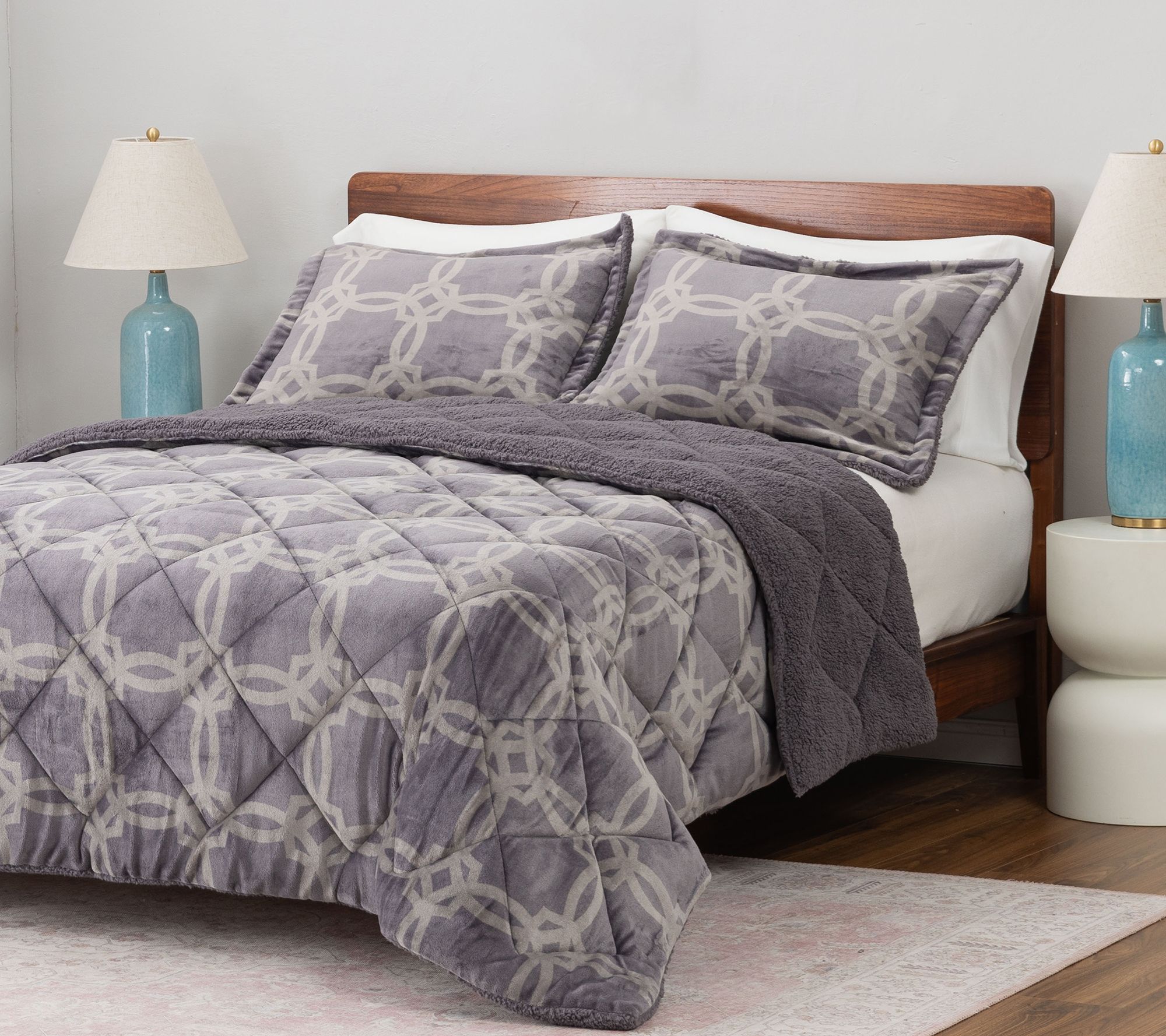 "As Is" Berkshire Velvetsoft & Sherpa Comfort & Sham- Queen