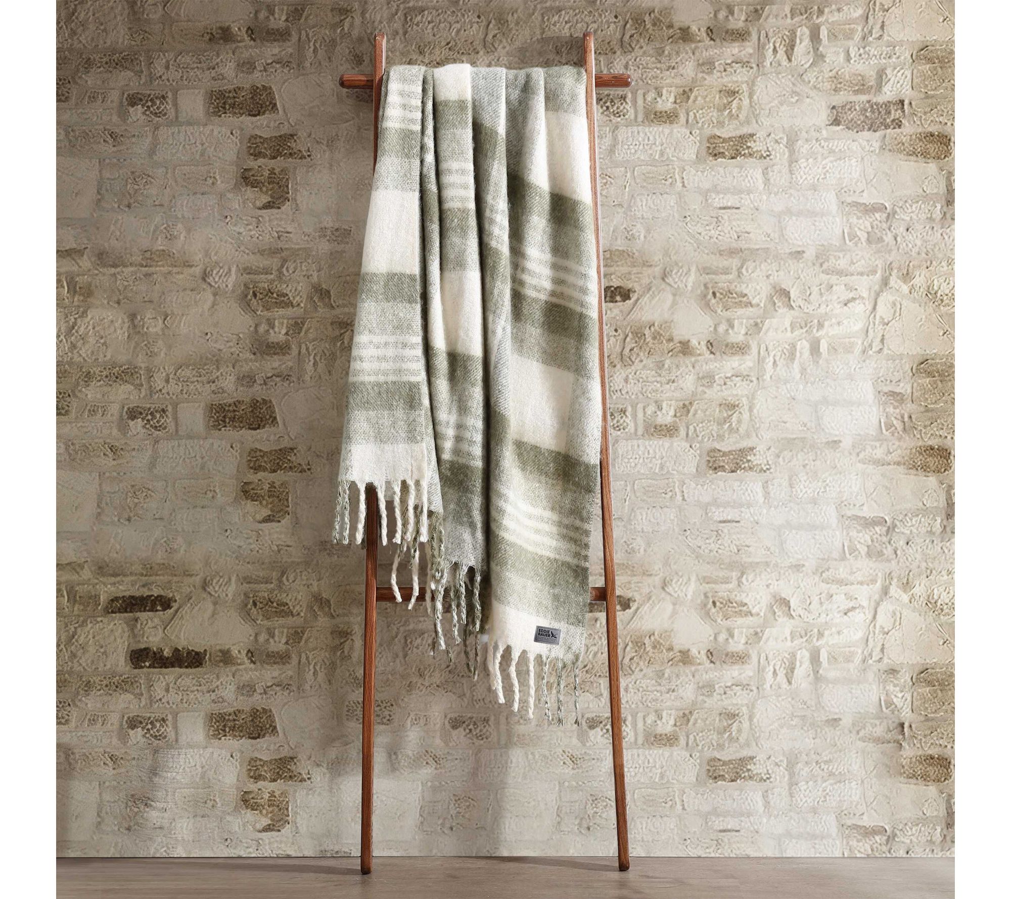 Eddie Bauer Hearthstone Plaid Green Faux Mohair50x60 Throw