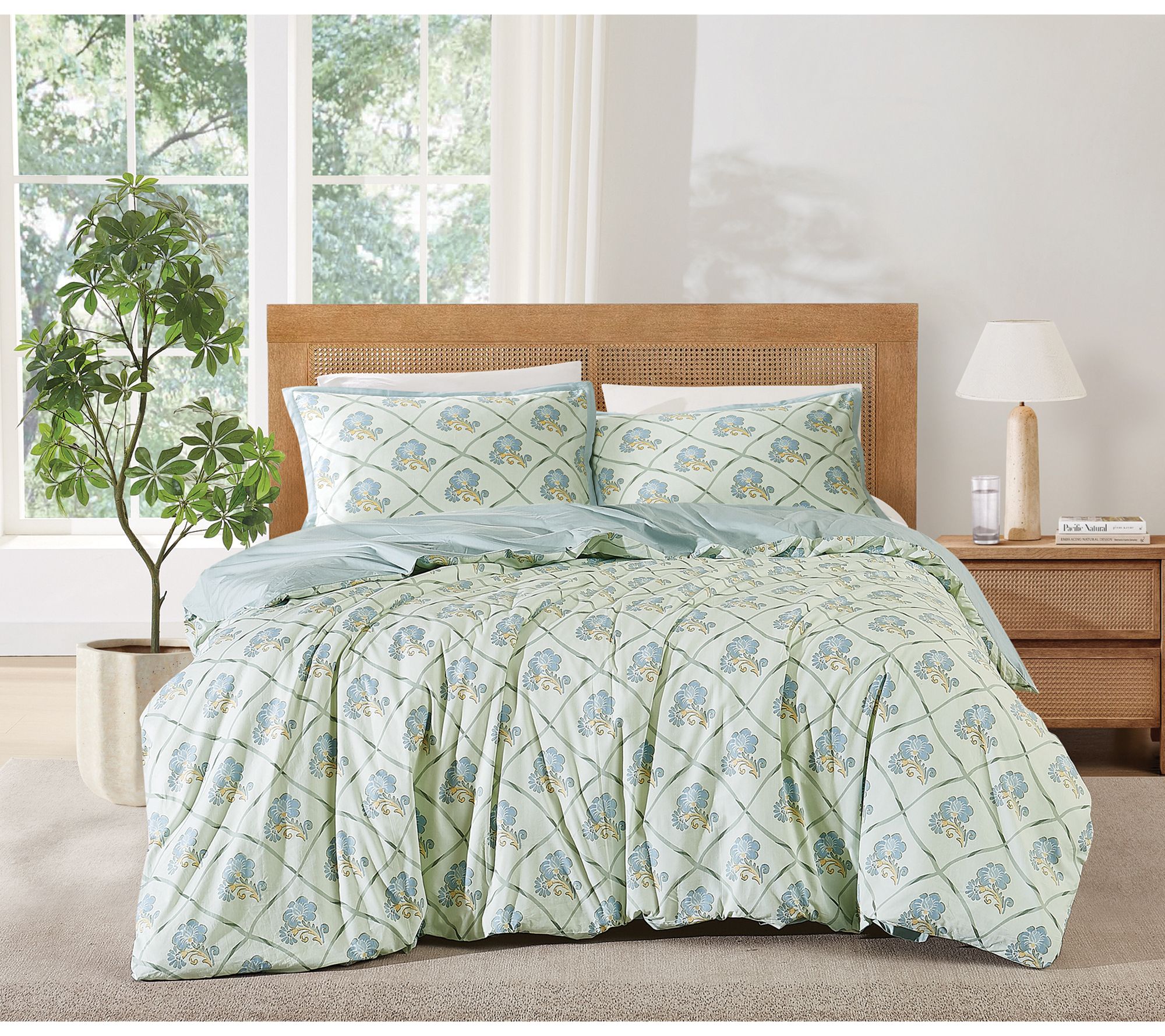 Brooklyn Loom Olivia Full/Queen 3 Piece Comforter Set
