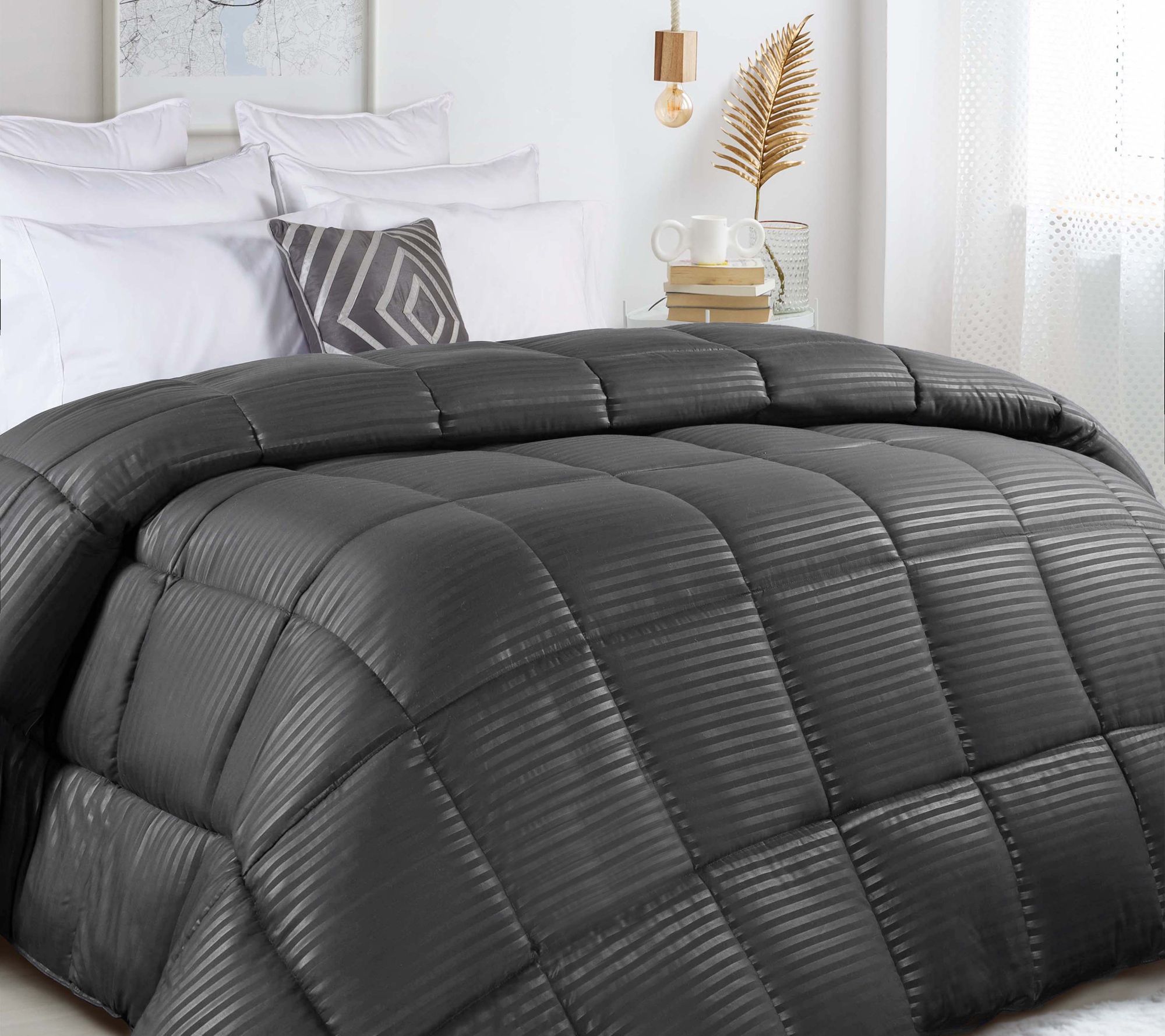 Superior Striped All-Season Reversible Comforter, King