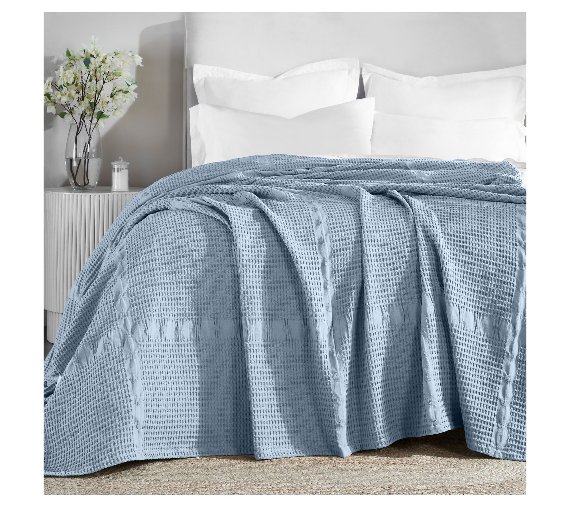 Superior Mai Geometric Waffle Cotton Blanket, Full Queen