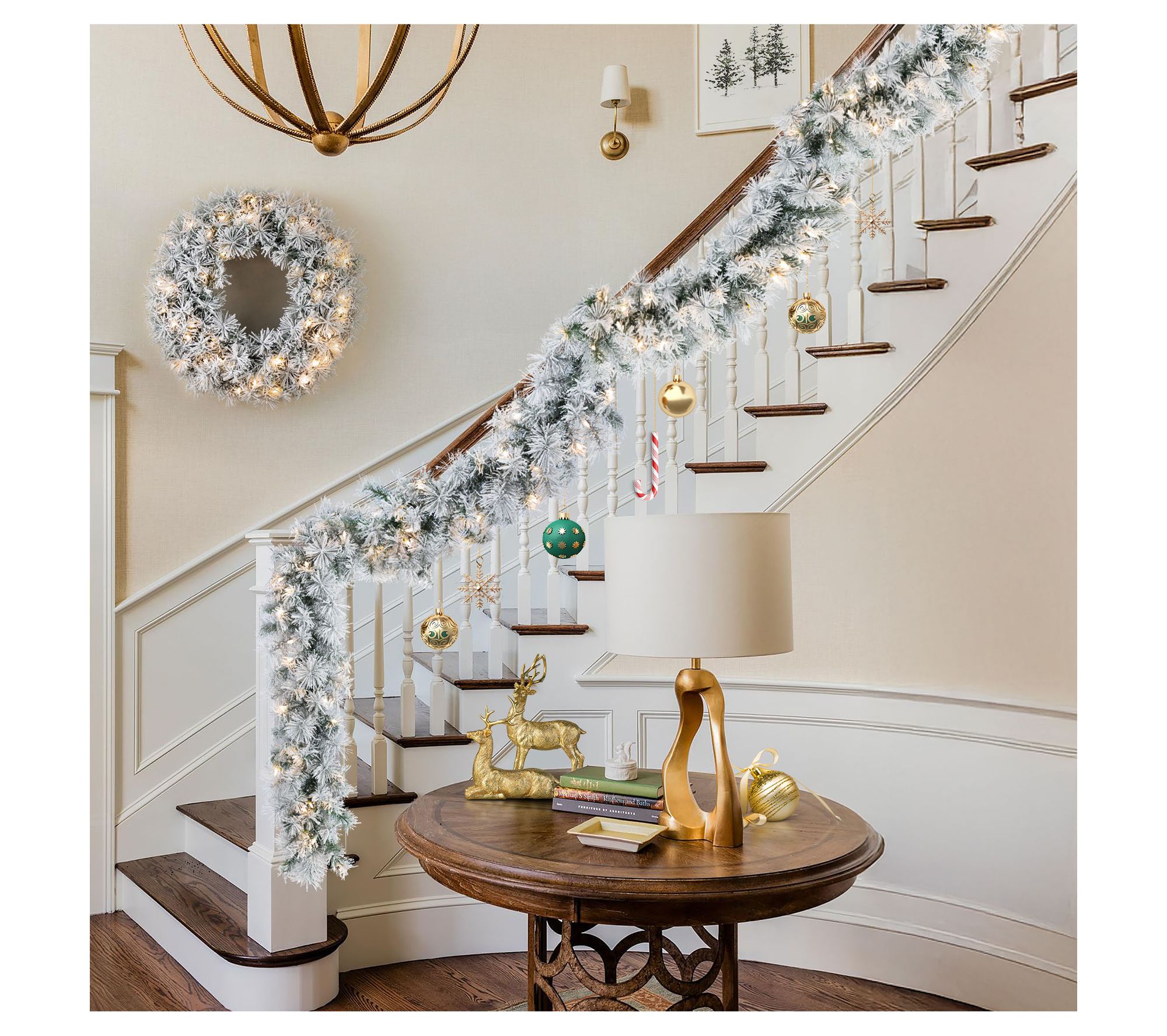 Glitzhome 9' Pre-Lit Snow Flocked Green Pine Christmas Garland
