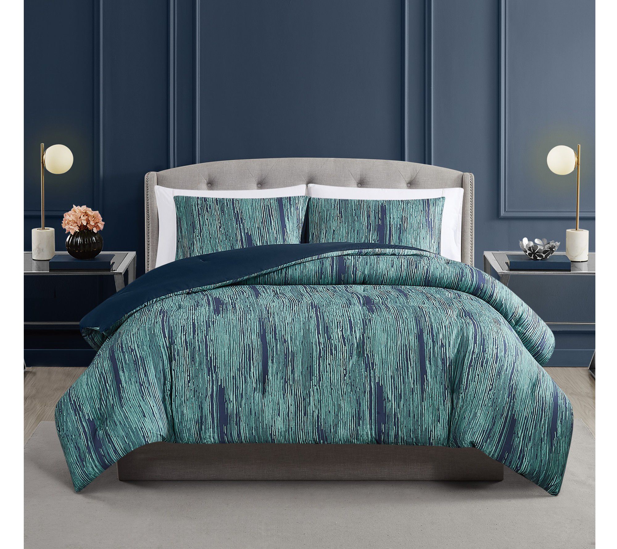 Vince Camuto Linework Stripe 3 Piece King DuvetCover Set