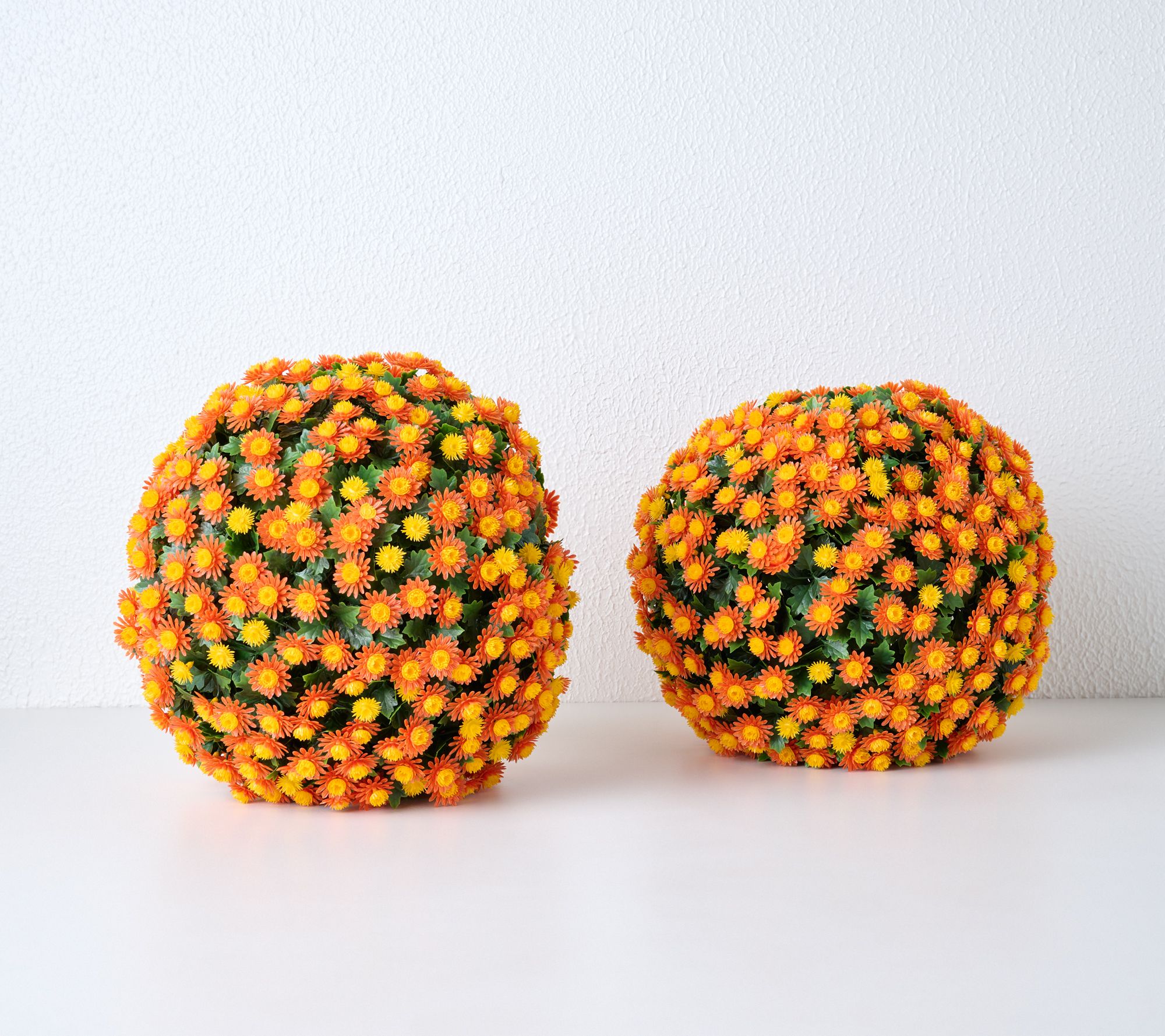  Wicker Park Set of 2 14" Indoor/Outdoor Faux Mum Spheres