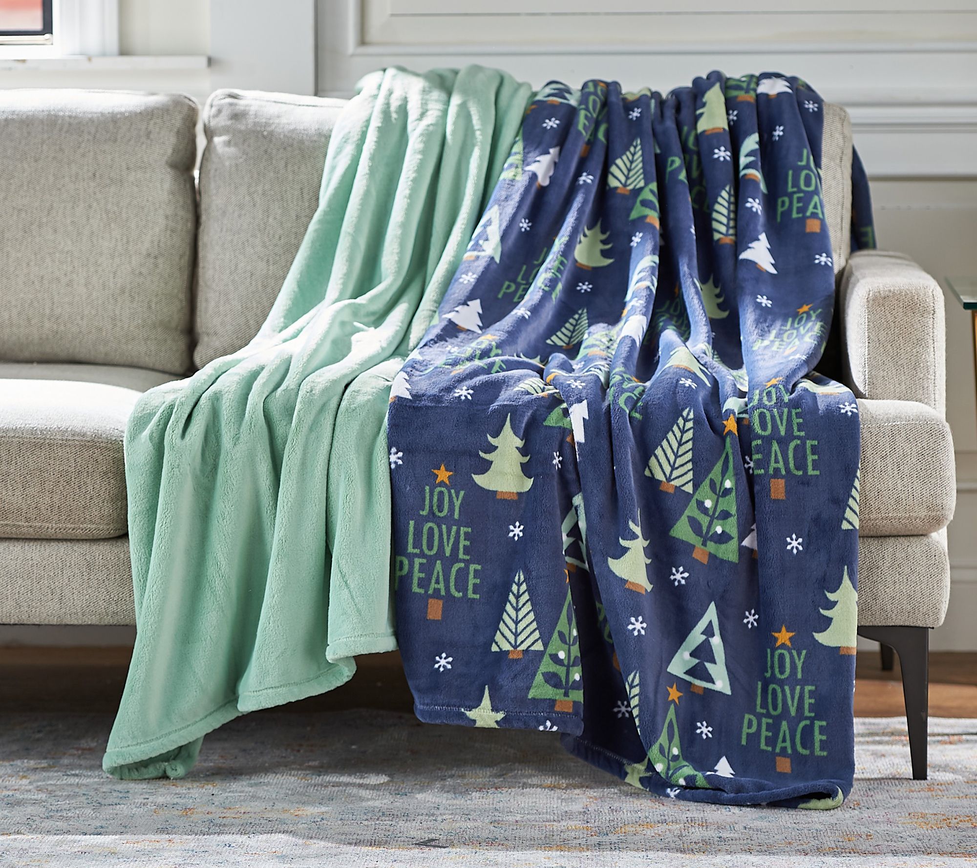 (QVC) Berkshire (2) 60" x 80" Solid & Printed PrimaLuxe Novelty Throws