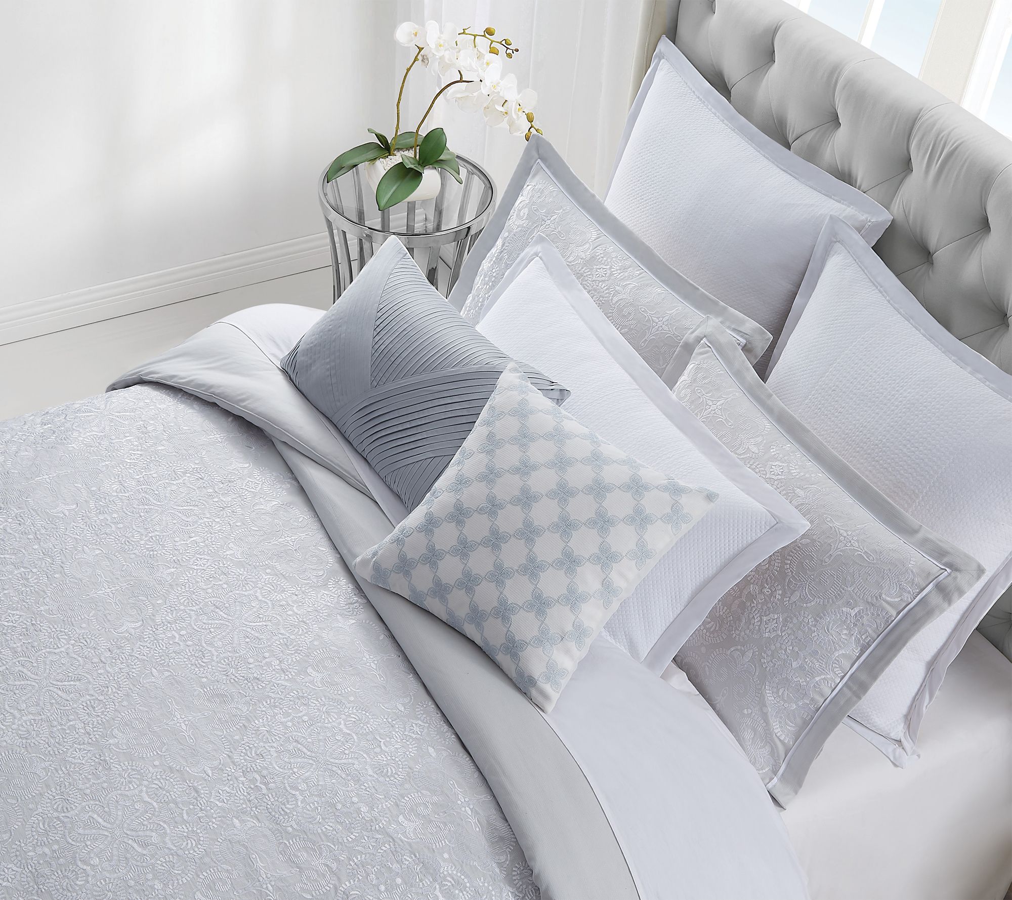 Charisma Cellini Cotton Embroidered King Comforter Set