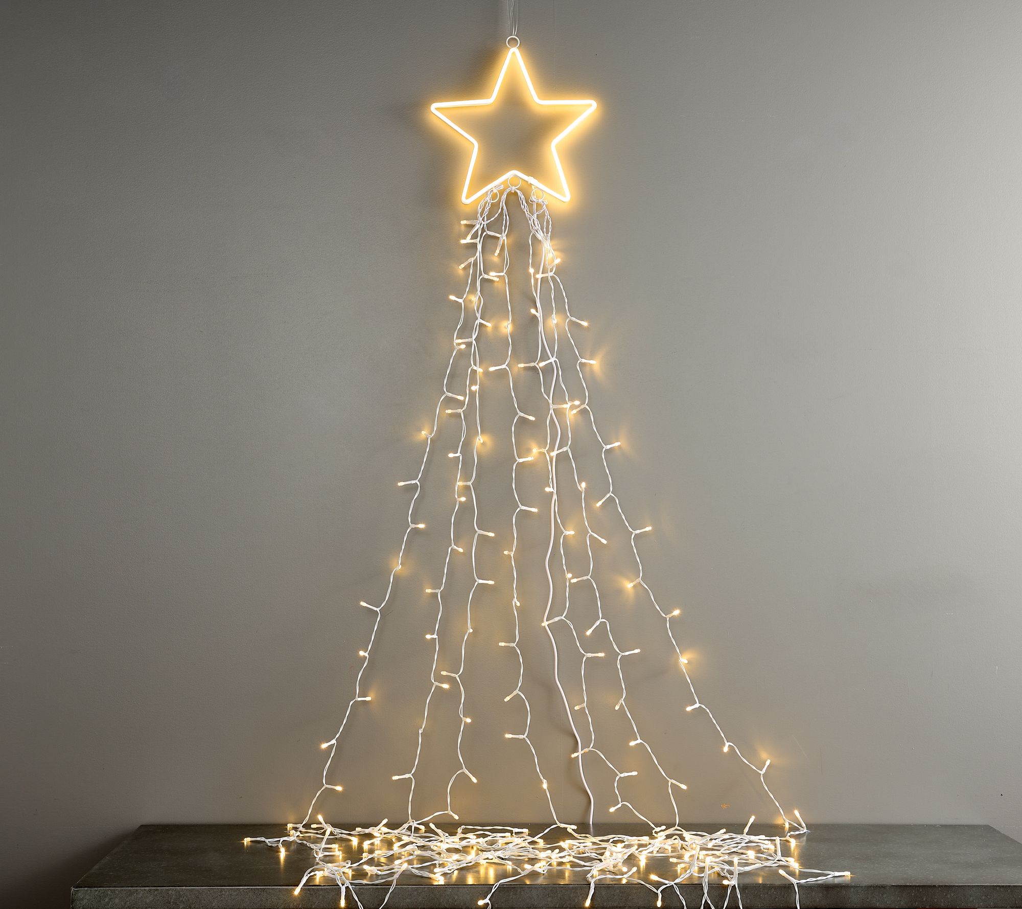 Bethlehem Lights 9' Illuminated Shooting Star with 245 LEDs